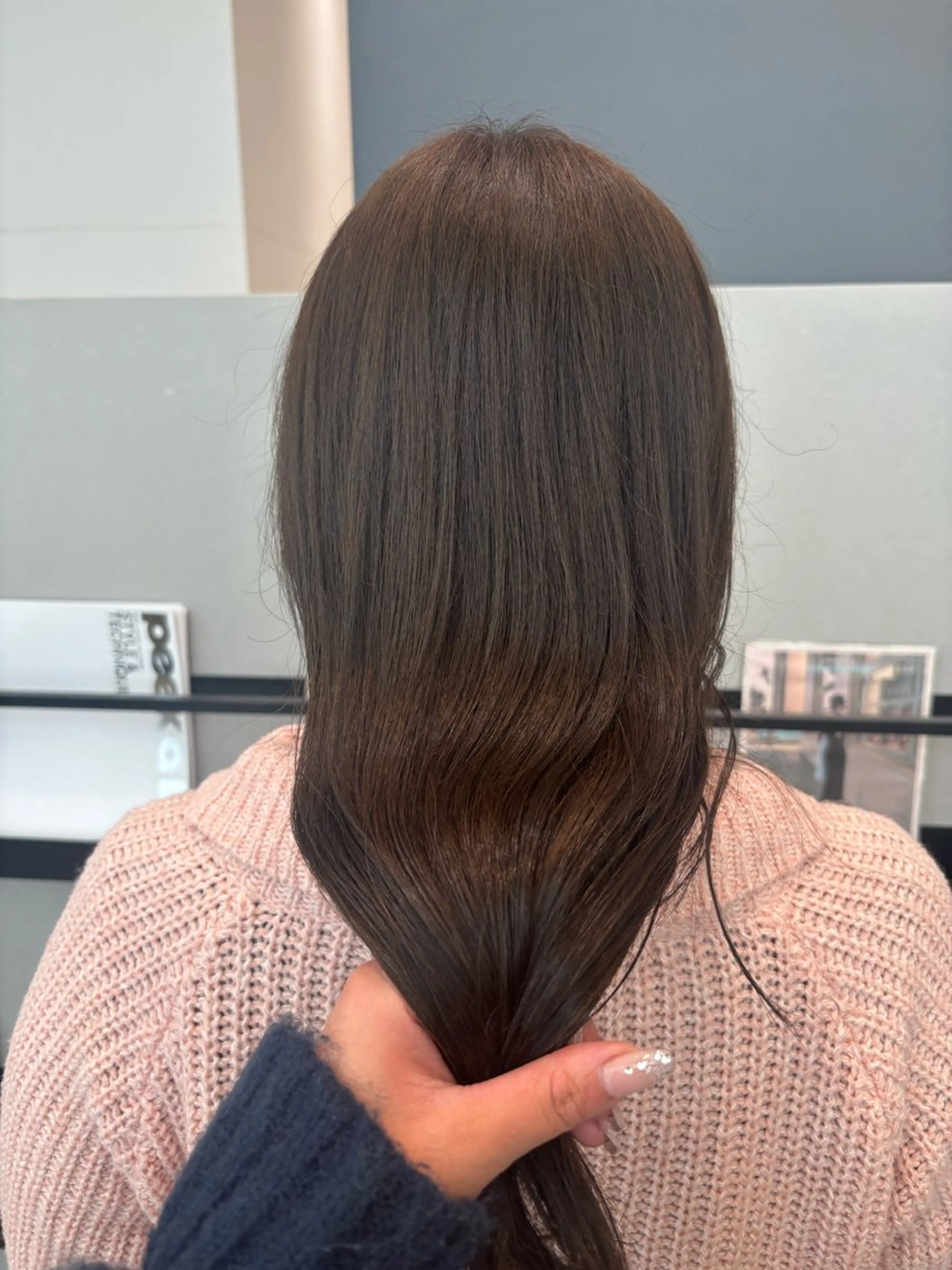 セミロング カラー アッシュ アッシュブラウン ブラウンカラー カット ヘアカラー トリートメント 透明感カラー/ レイヤーkotonoのヘアスタイル