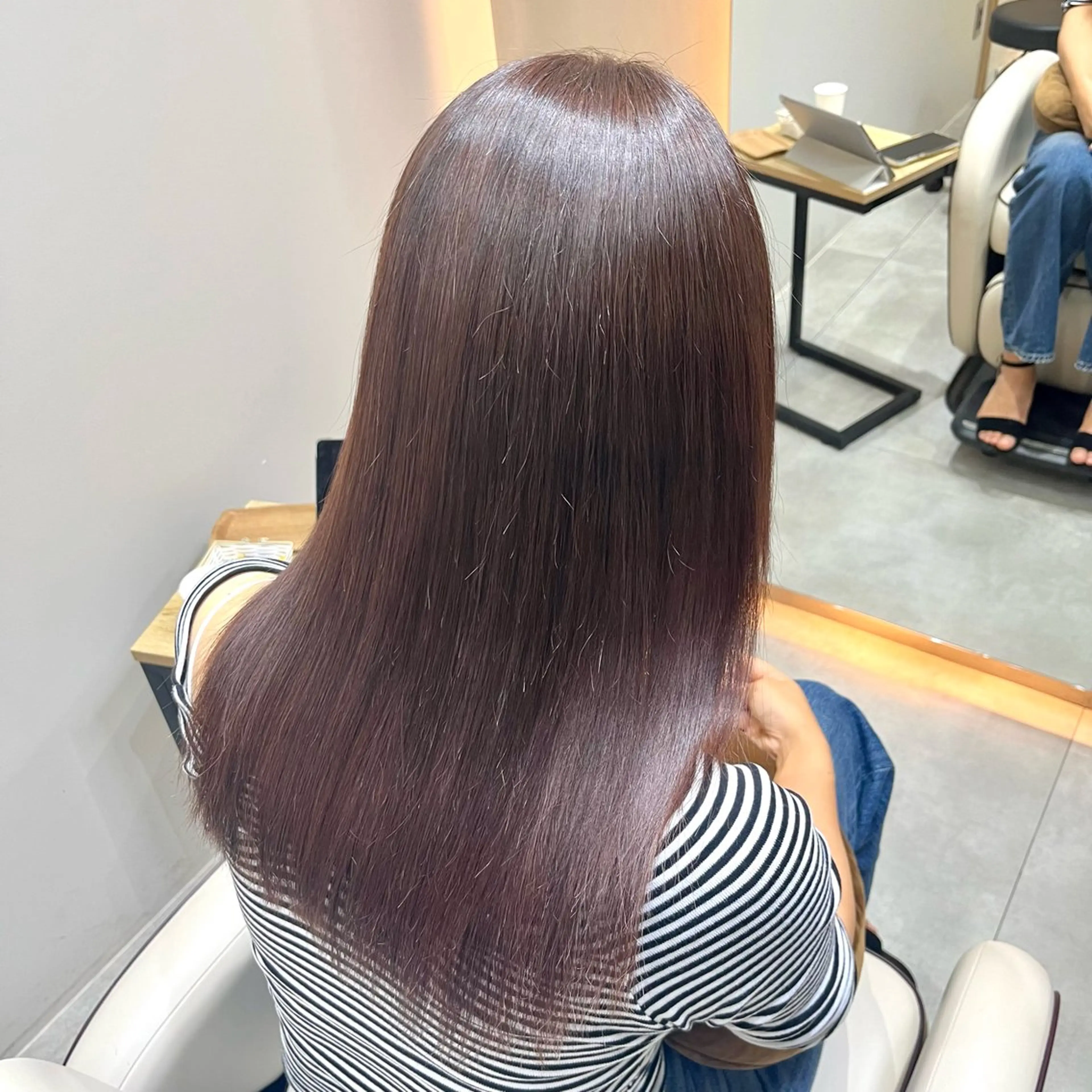 ロング おしゃれ染めで白髪を 染める/山口玲緒奈のヘアスタイル