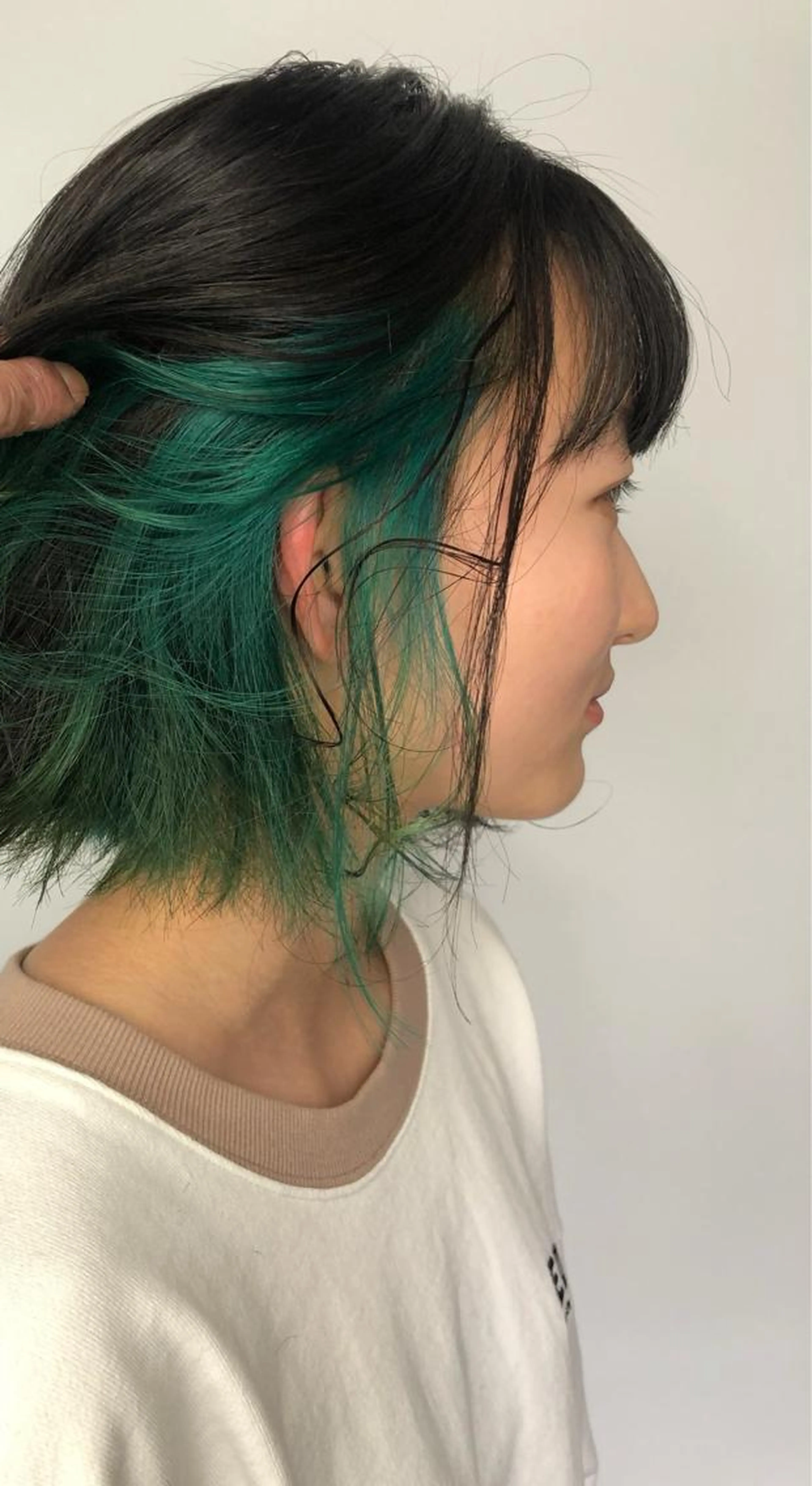 👑ミニモ限定価格👑カット＋インナーカラー💚💚〈カット＋インナーブリーチ＋ワンカラー〉の写真