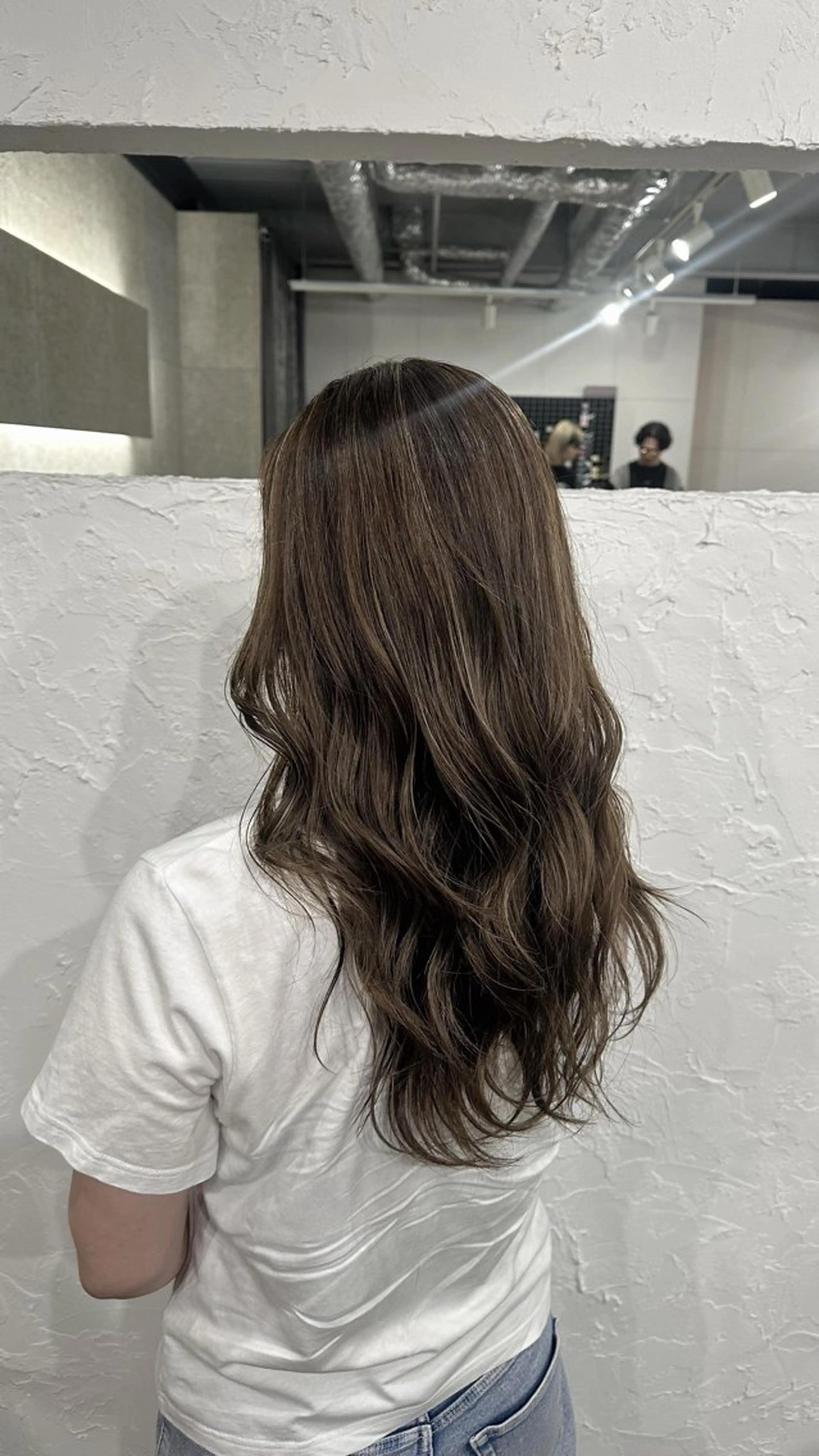 ロング ハイライト 岩間 萌々果/eimのヘアスタイル