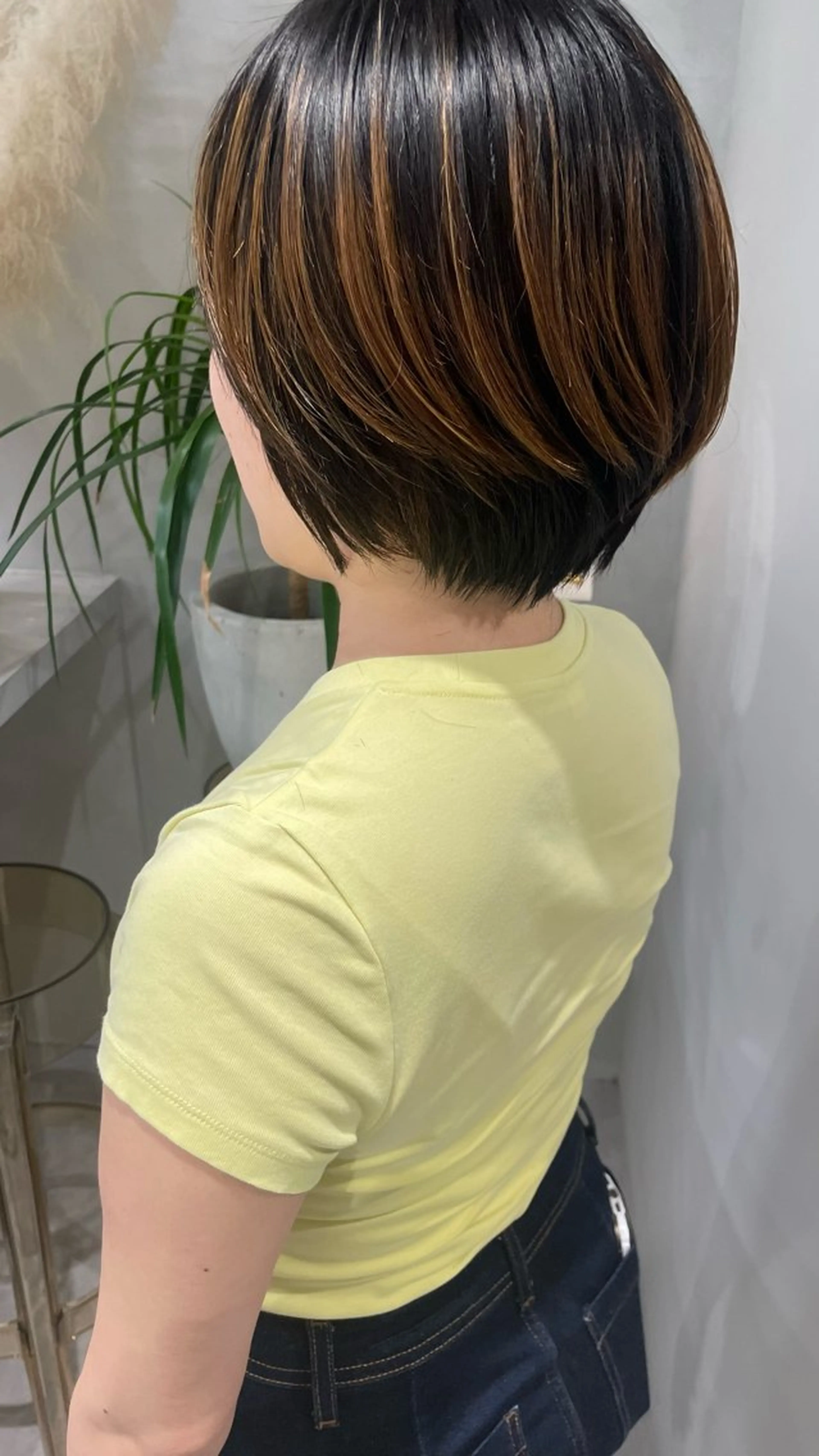 ショート カラー 髪質改善ストレート 🌈似合わせカットのヘアスタイル