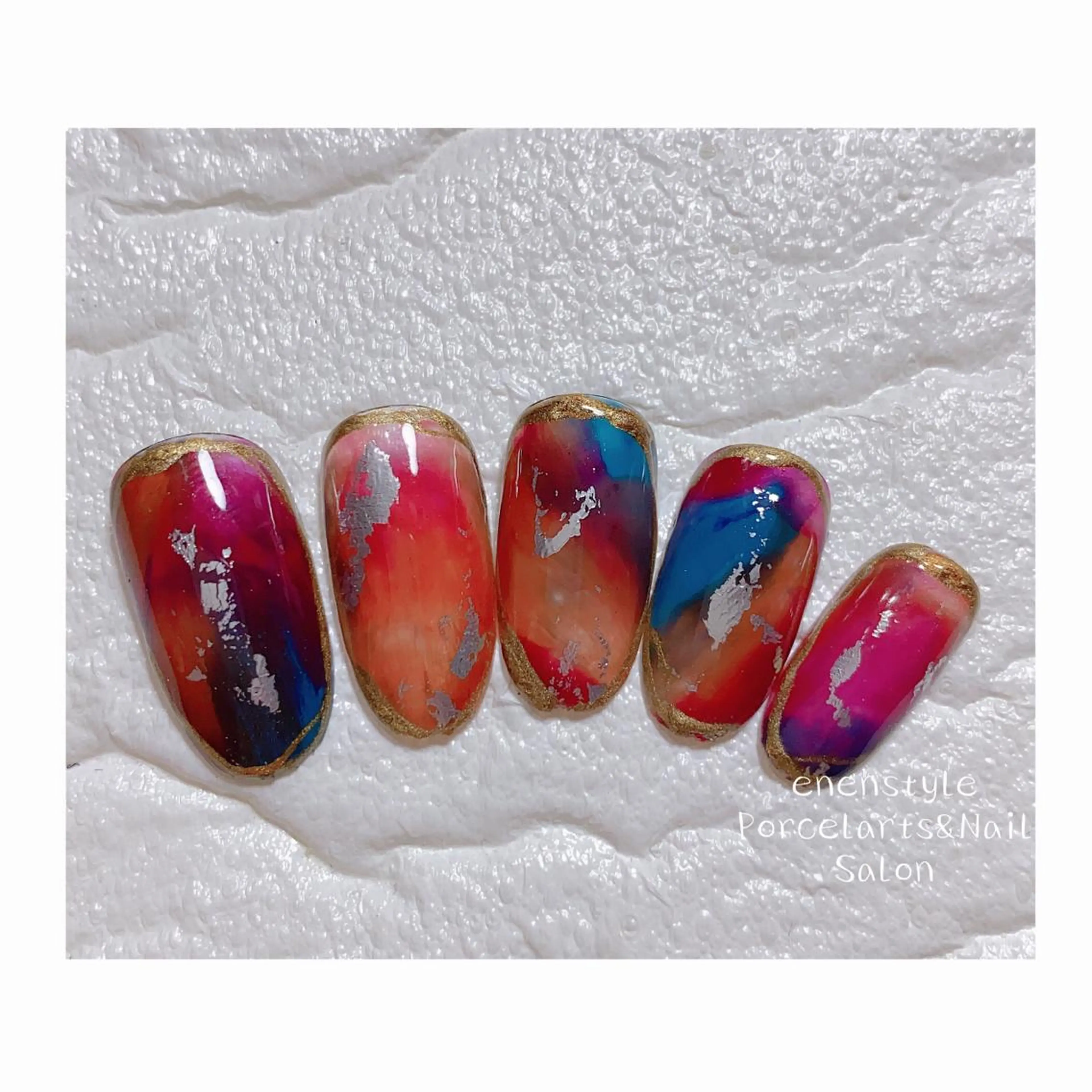 ミディアム ネイル ジェルネイル ニュアンスネイル オフィスネイル ワンカラーネイル パラジェル ハンドネイル 👑enen style👑のネイルデザイン