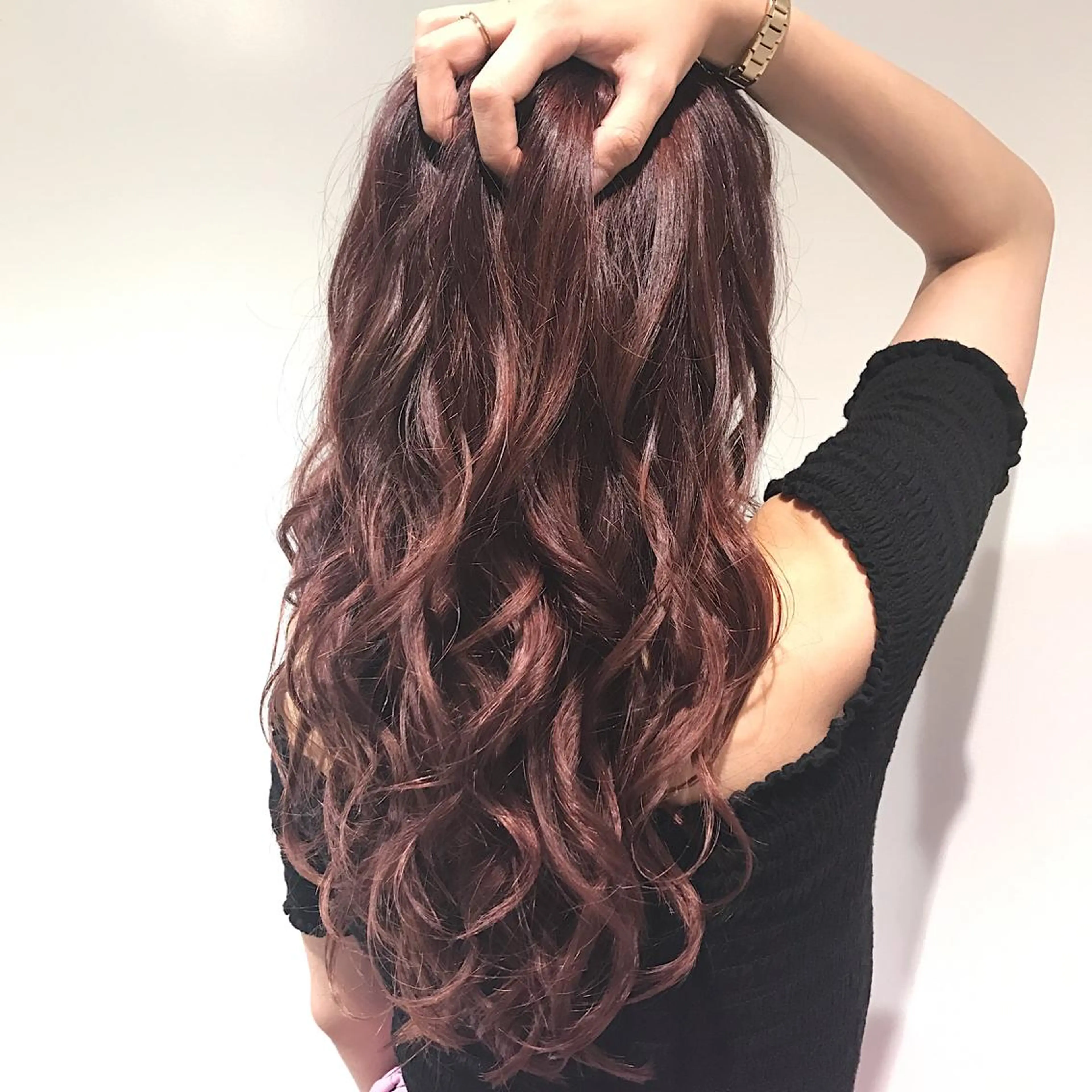 ロング カラー ヘアアレンジ Zina渋谷エリア マネージャShionのヘアスタイル