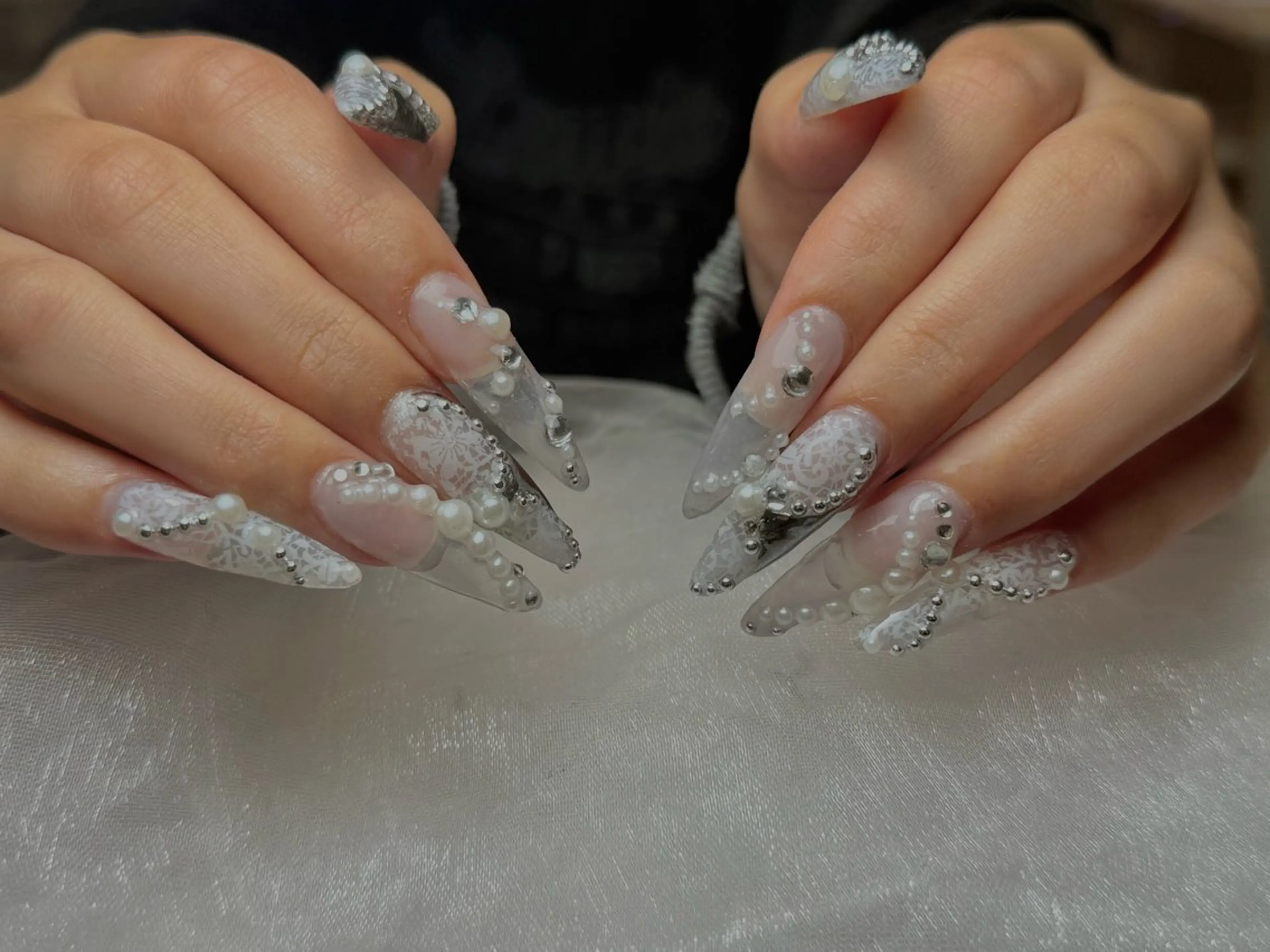 ネイル フレンチネイル ガラスフレンチ 氷ネイル・うるうるネイル 韓国ネイル シンプルネイル ハンドネイル タン ミーのネイルデザイン