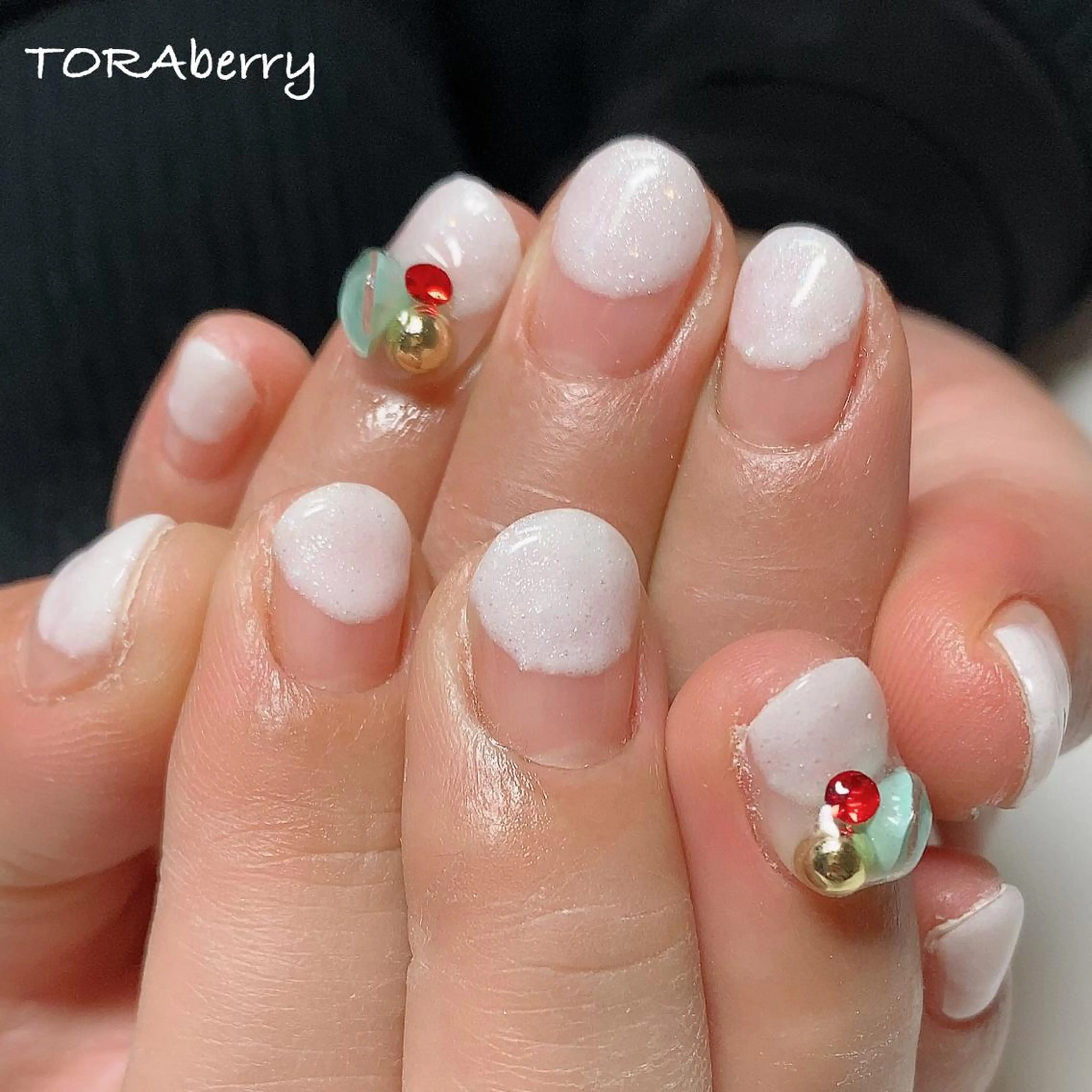 ネイル 冬ネイル クリスマス ハンドネイル ネイリスト なつみのネイルデザイン