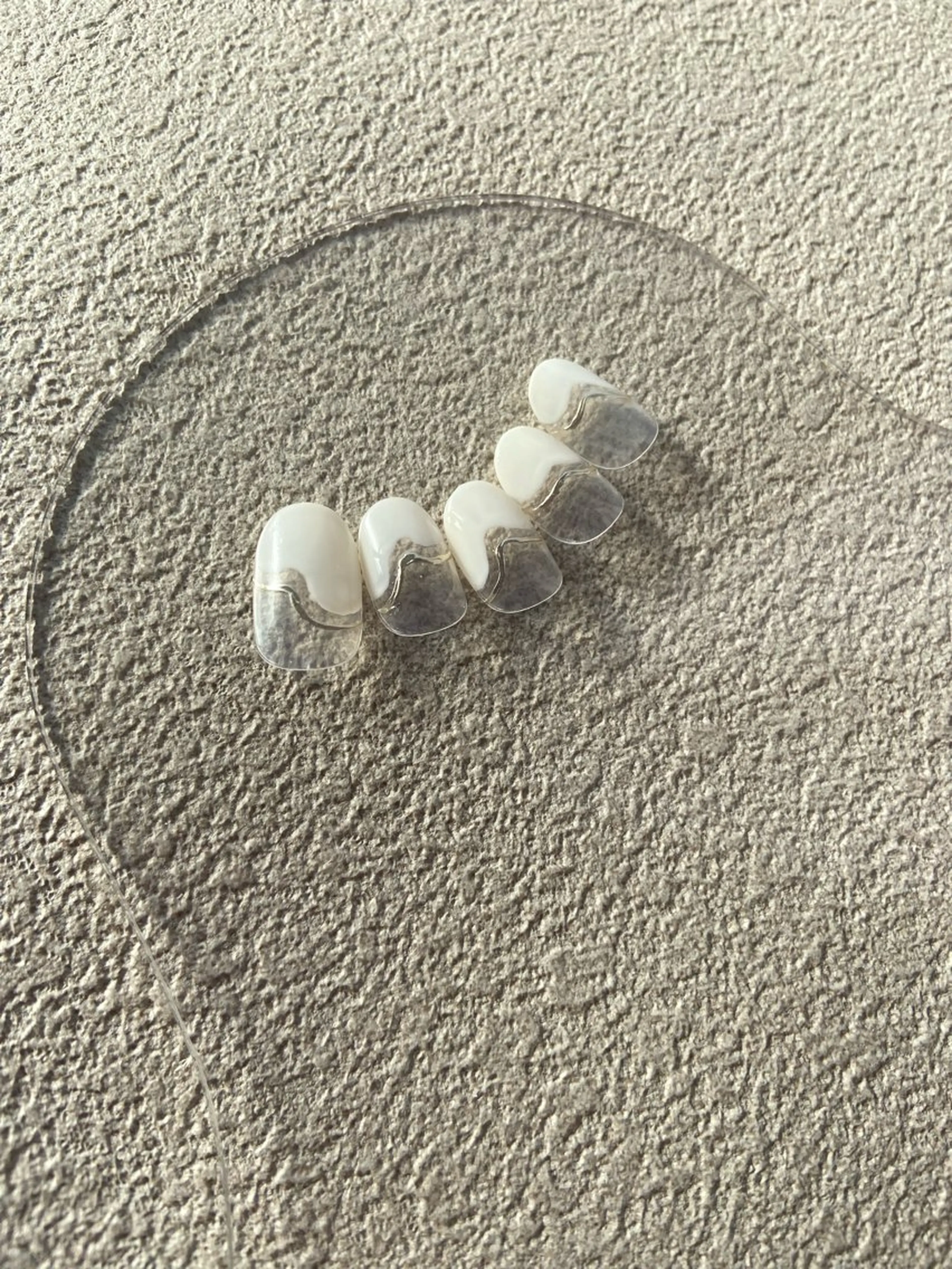 ネイル フレンチネイル ハンドネイル 甲府昭和甲斐 ネイルサロン　IROのネイルデザイン