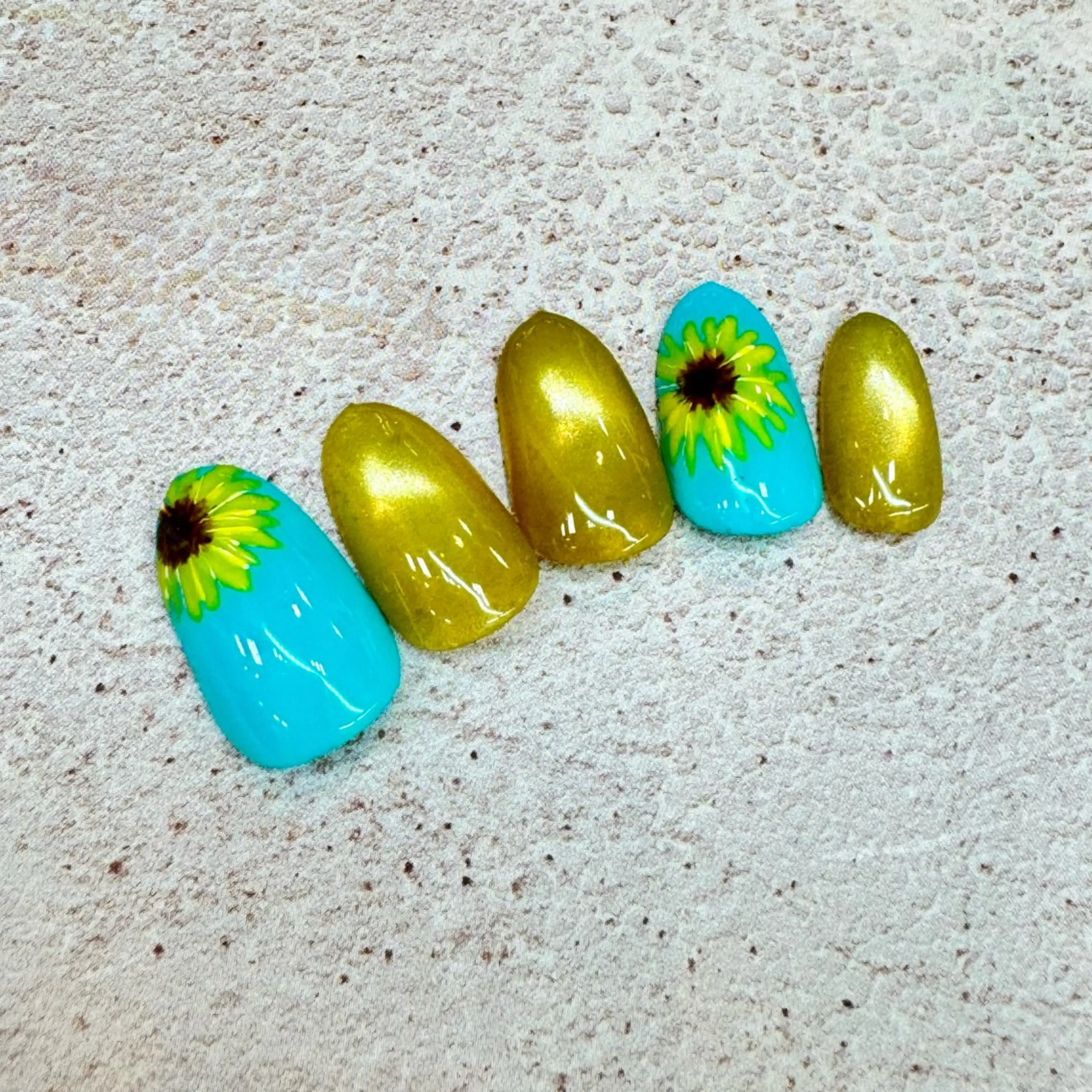 ネイル 重永 夏南のネイルデザイン