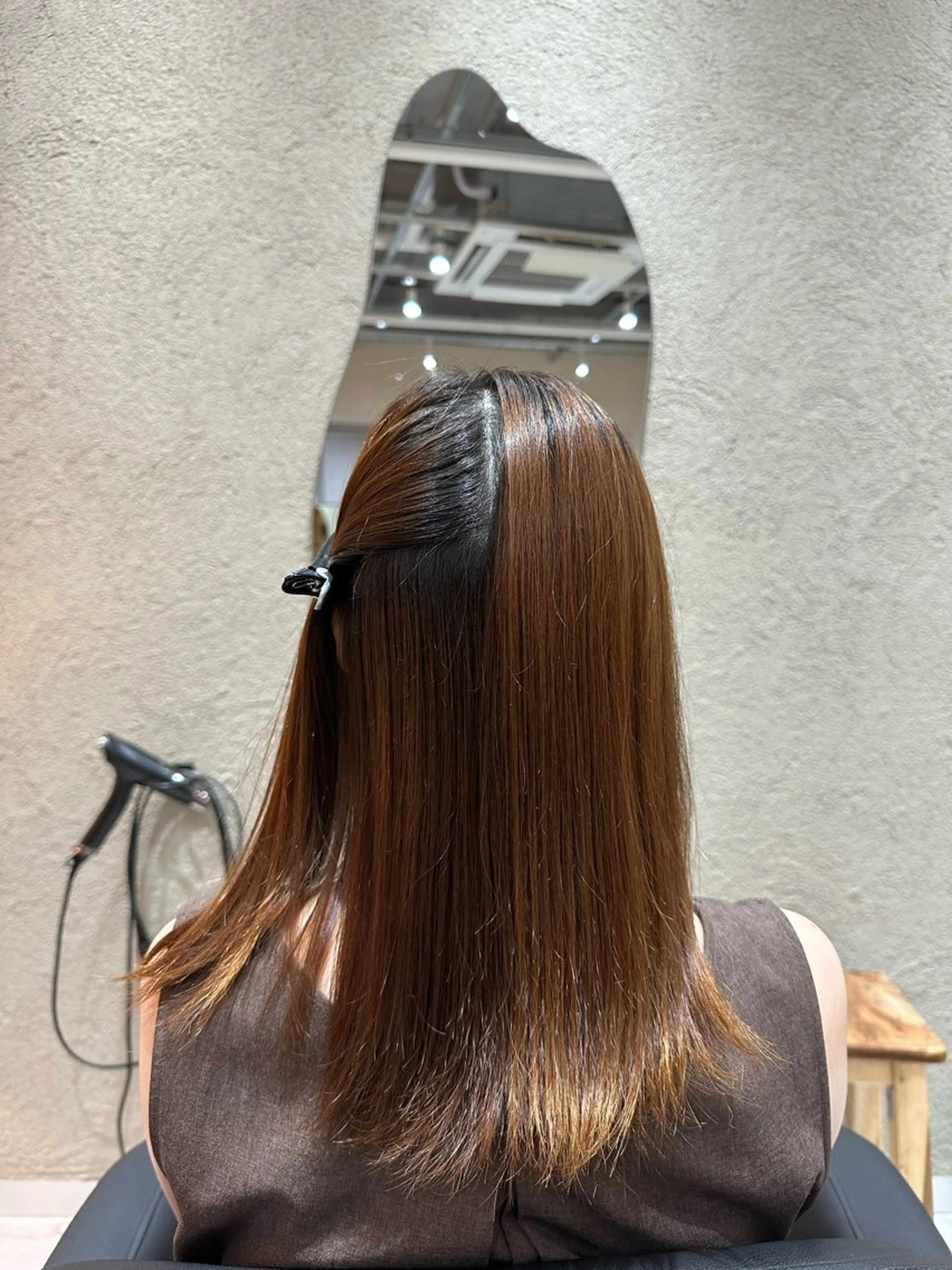 セミロング Shiro RENのヘアスタイル