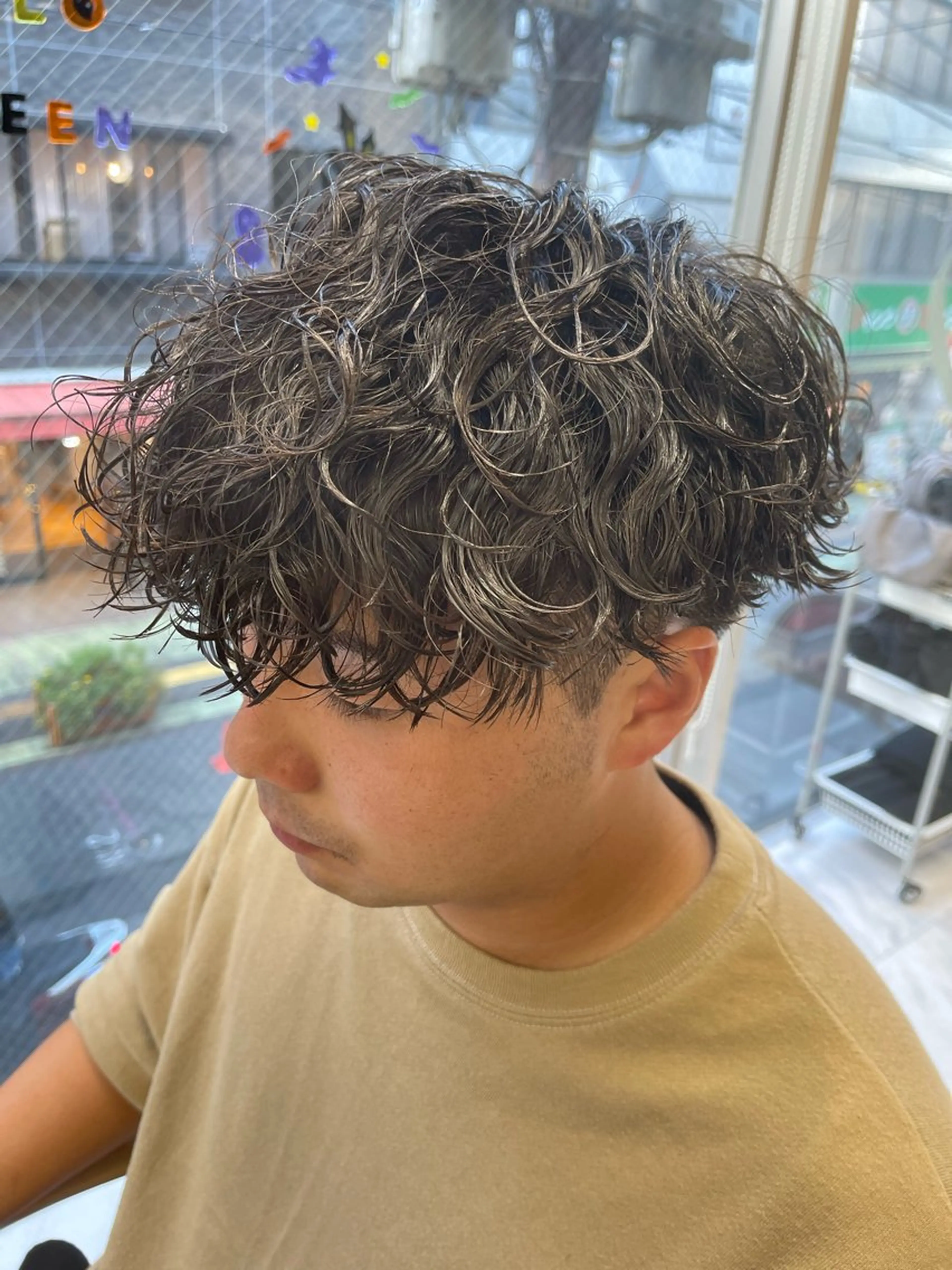 ショート パーマ メンズ メンズパーマ 波巻きパーマ スパイラルパーマ カット パーマ トリートメント 🌻メンズカット 落合諒🌻のヘアスタイル