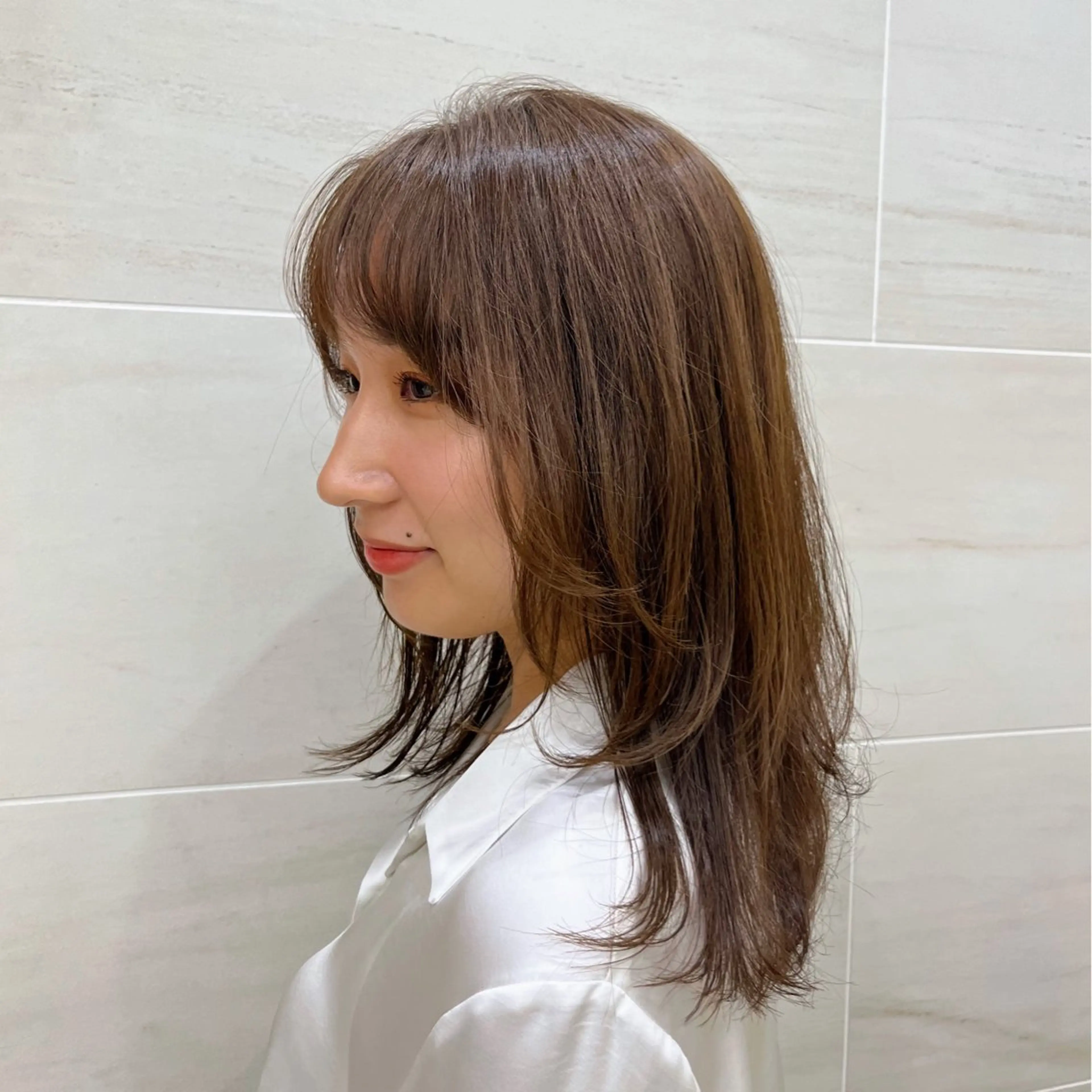 ミディアム ミディアムレイヤー レイヤーカット 外ハネヘア 押上/ショート・ボブ /パーマ/山口卓朗のヘアスタイル