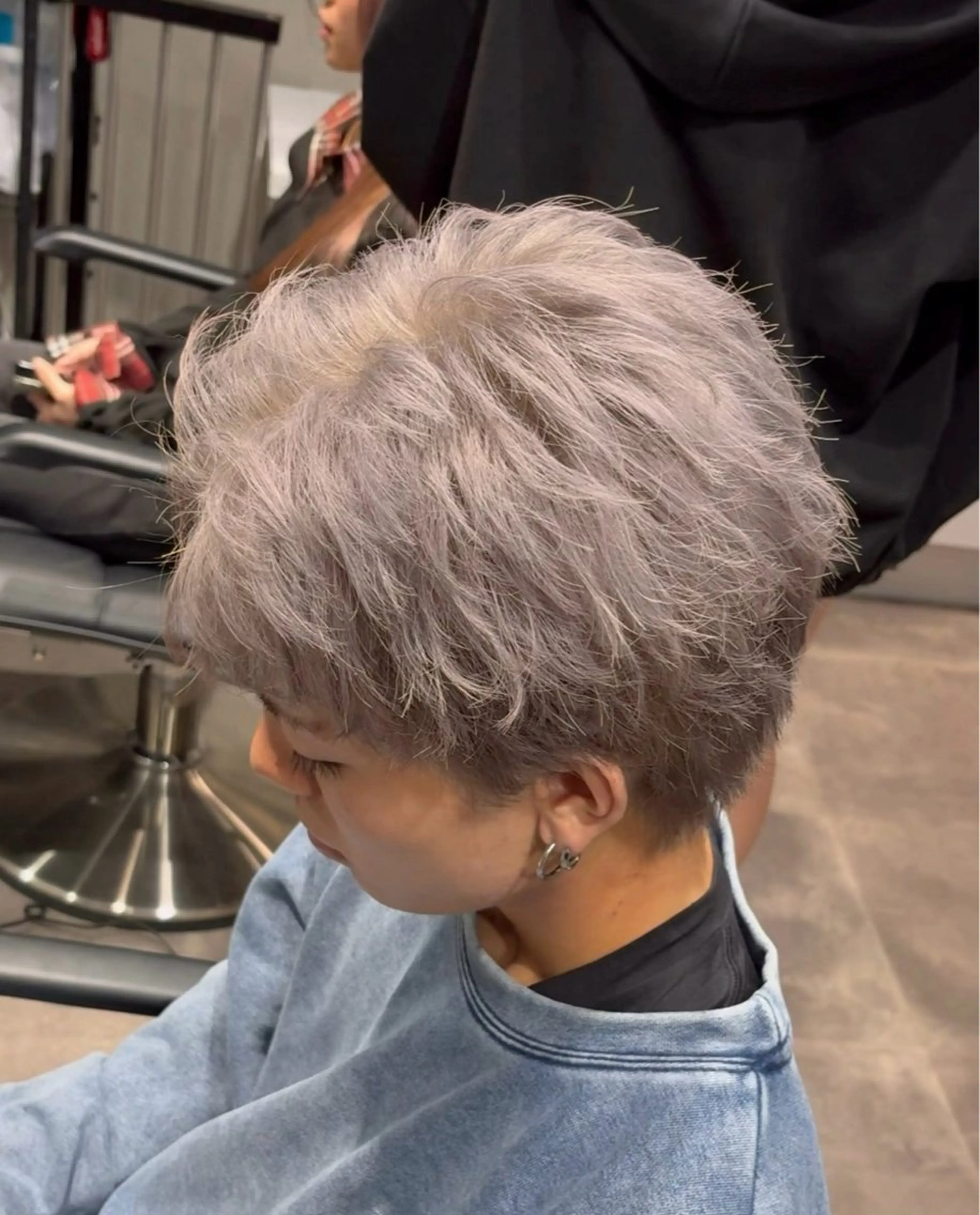 カラー VEGA日並 樹里のヘアスタイル