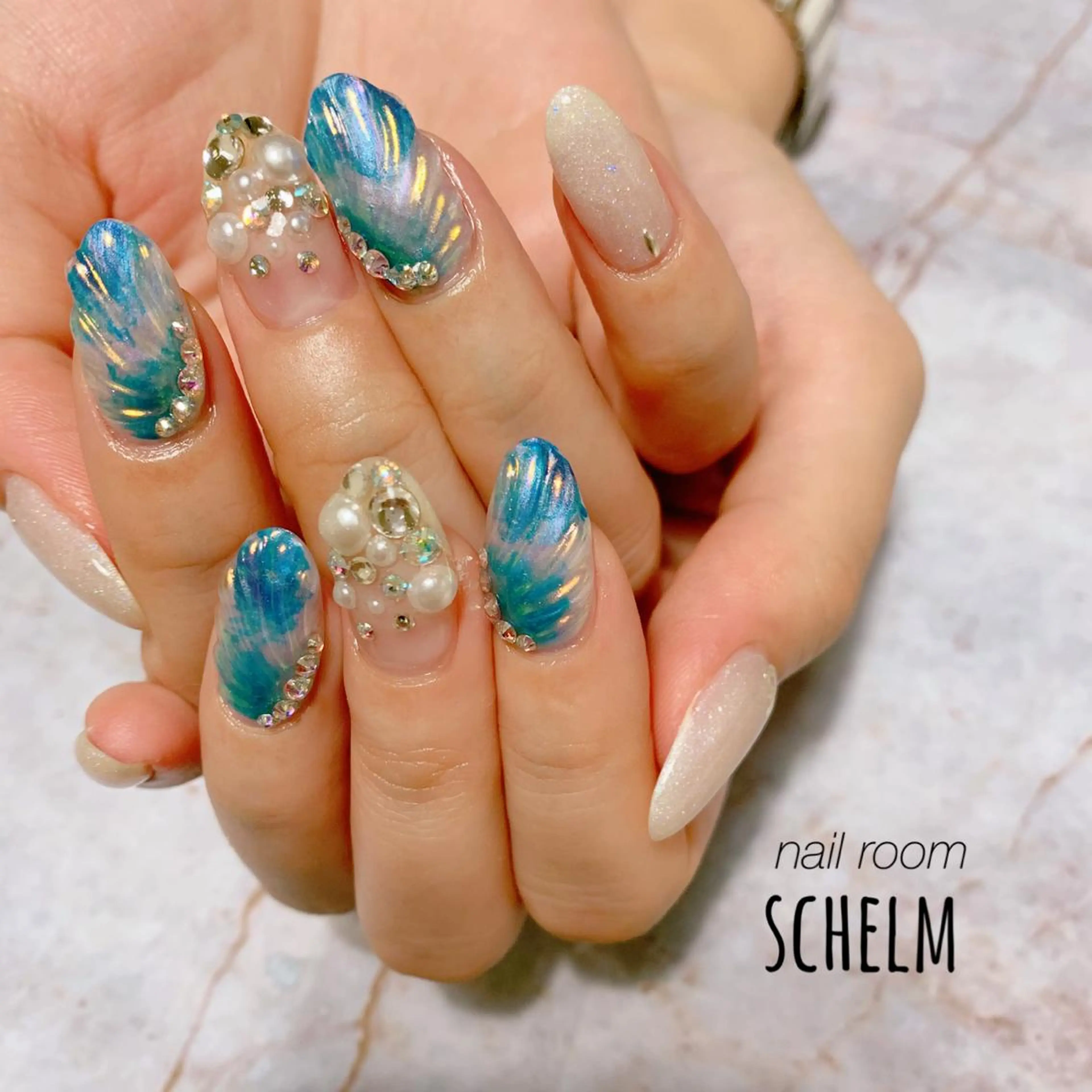 ネイル ハンドネイル nail room シュレムのネイルデザイン