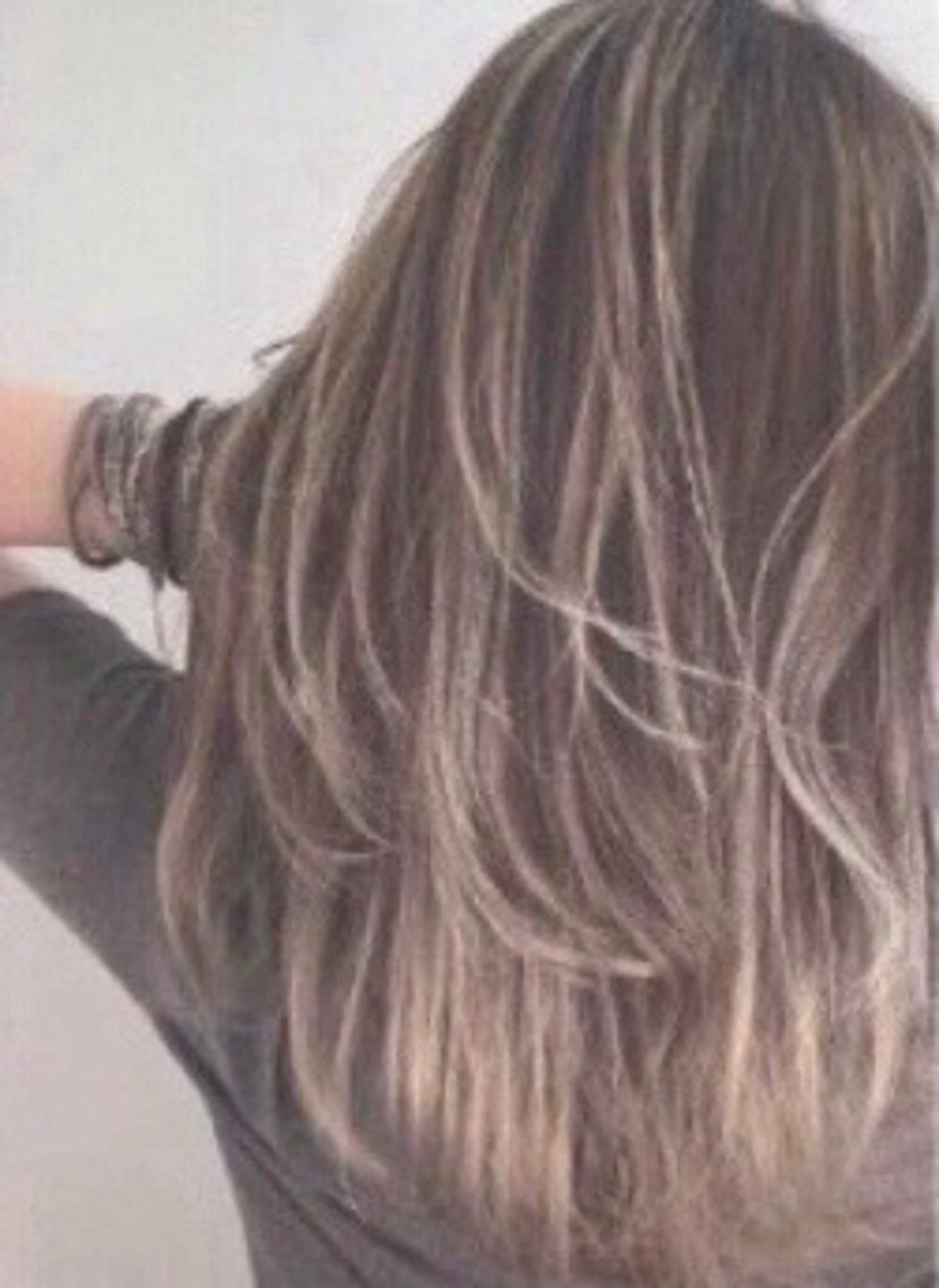 セミロング カラー バレイヤージュ ブリーチ ケアブリーチ ダブルカラー ハイライトカラー ヘアカラー memento 斎藤大覚のヘアスタイル