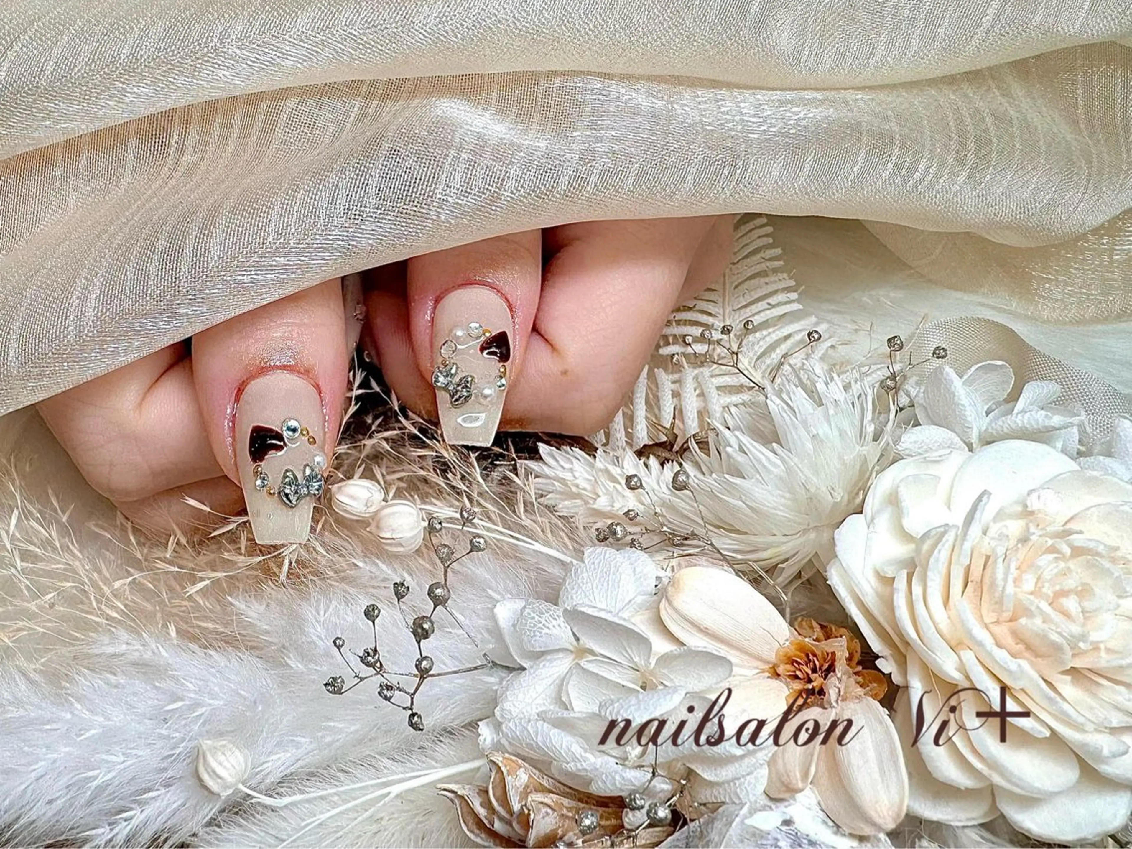 ネイル ✨Nailsalon Vi+✨のネイルデザイン