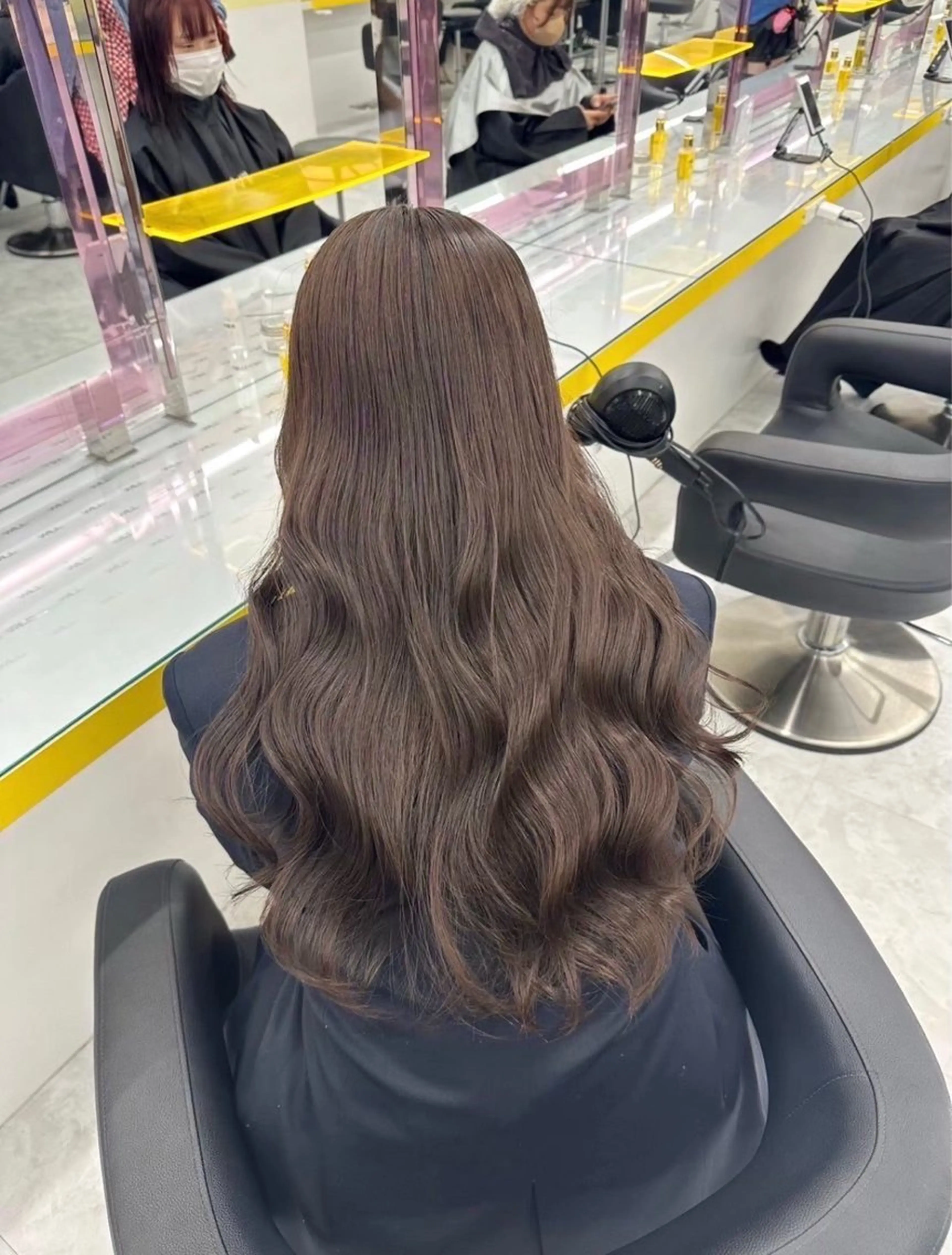 ロング カラー 盛れる上質ワンホン ヘア🤍YUME🤍のヘアスタイル