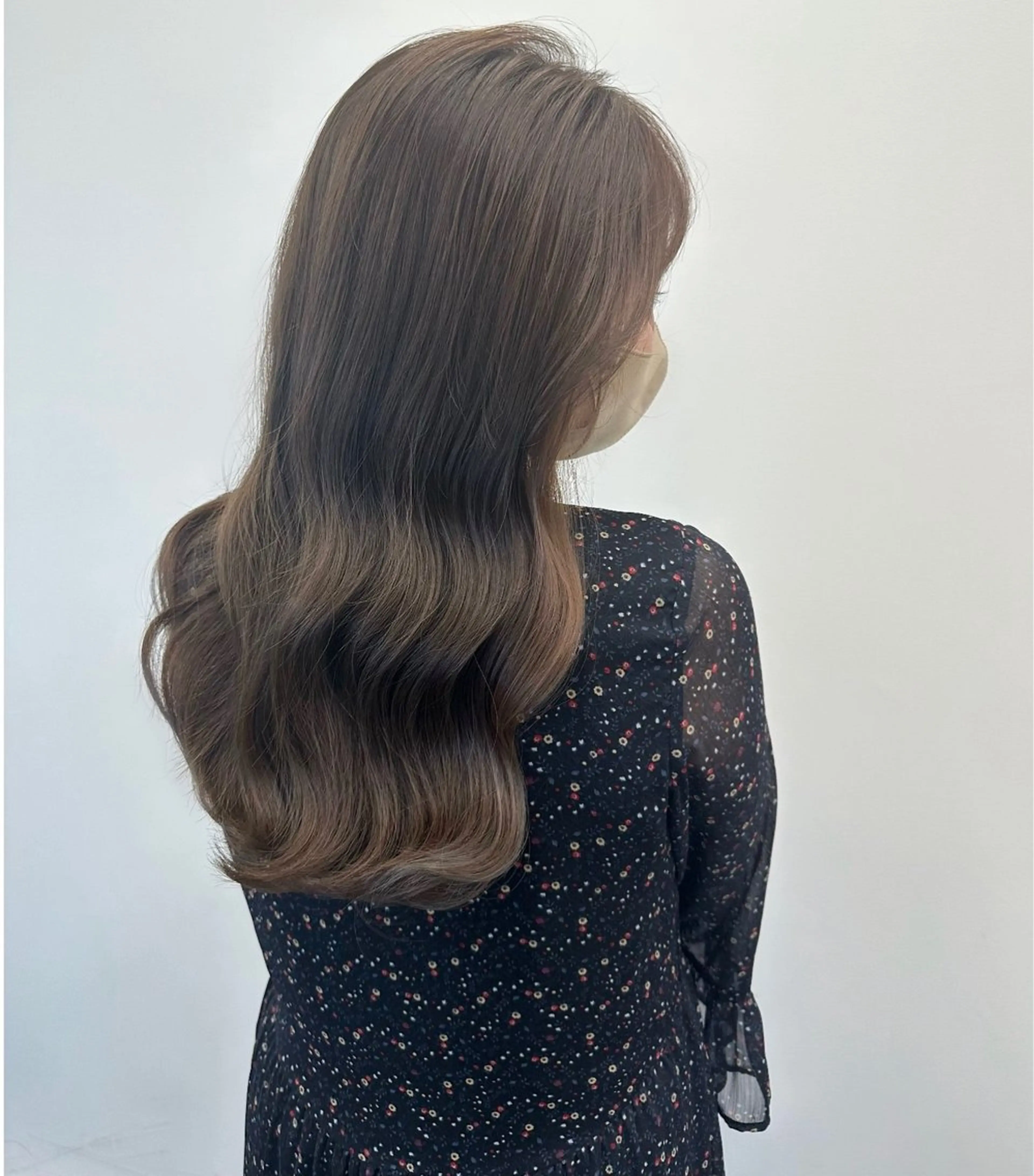 ロング カラー 松田 宗のヘアスタイル