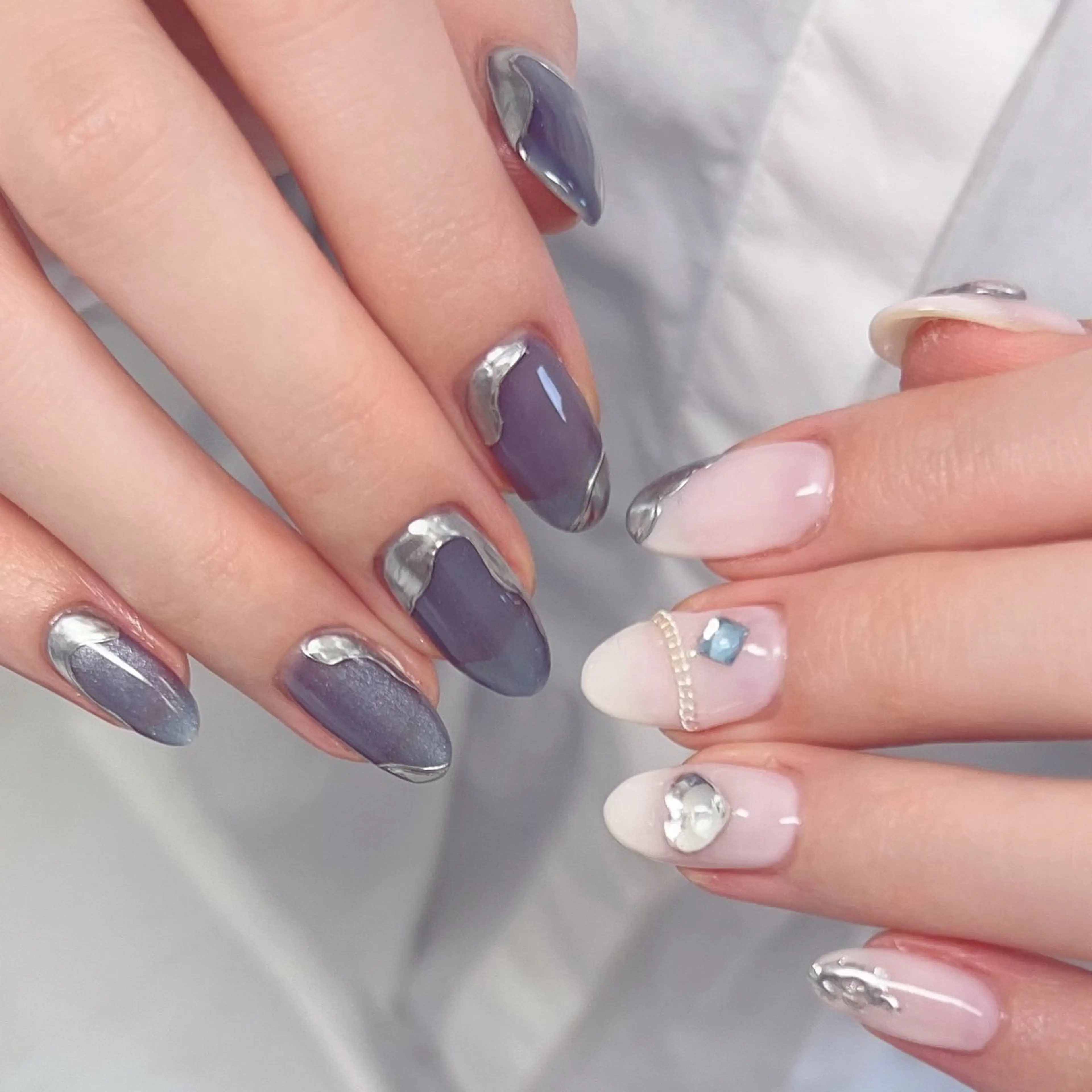 ネイル ブルー マグネットネイル ハンドネイル muum_nail 新宿2分 三丁目1分のネイルデザイン