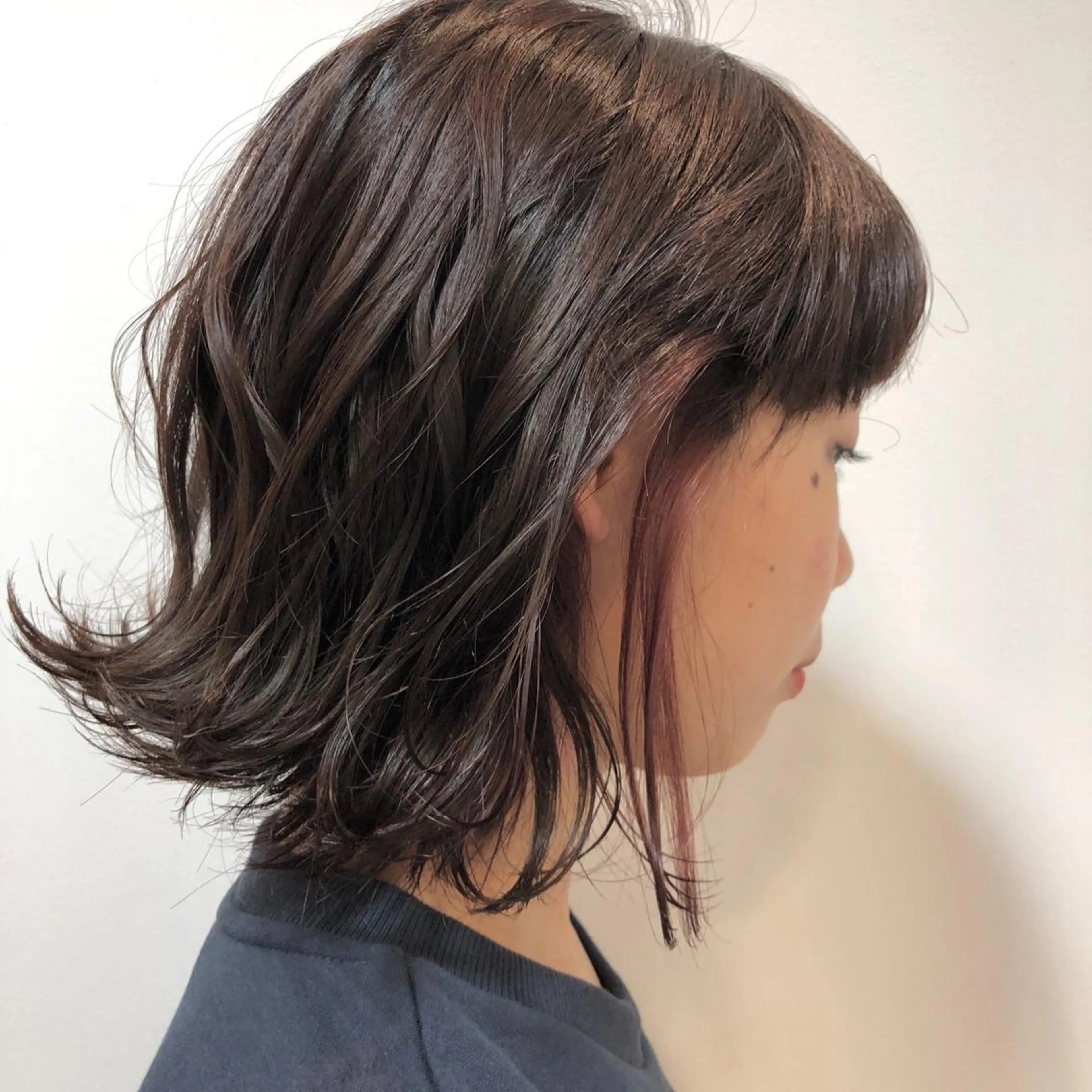 ショート パープルカラー 大石 健太のヘアスタイル