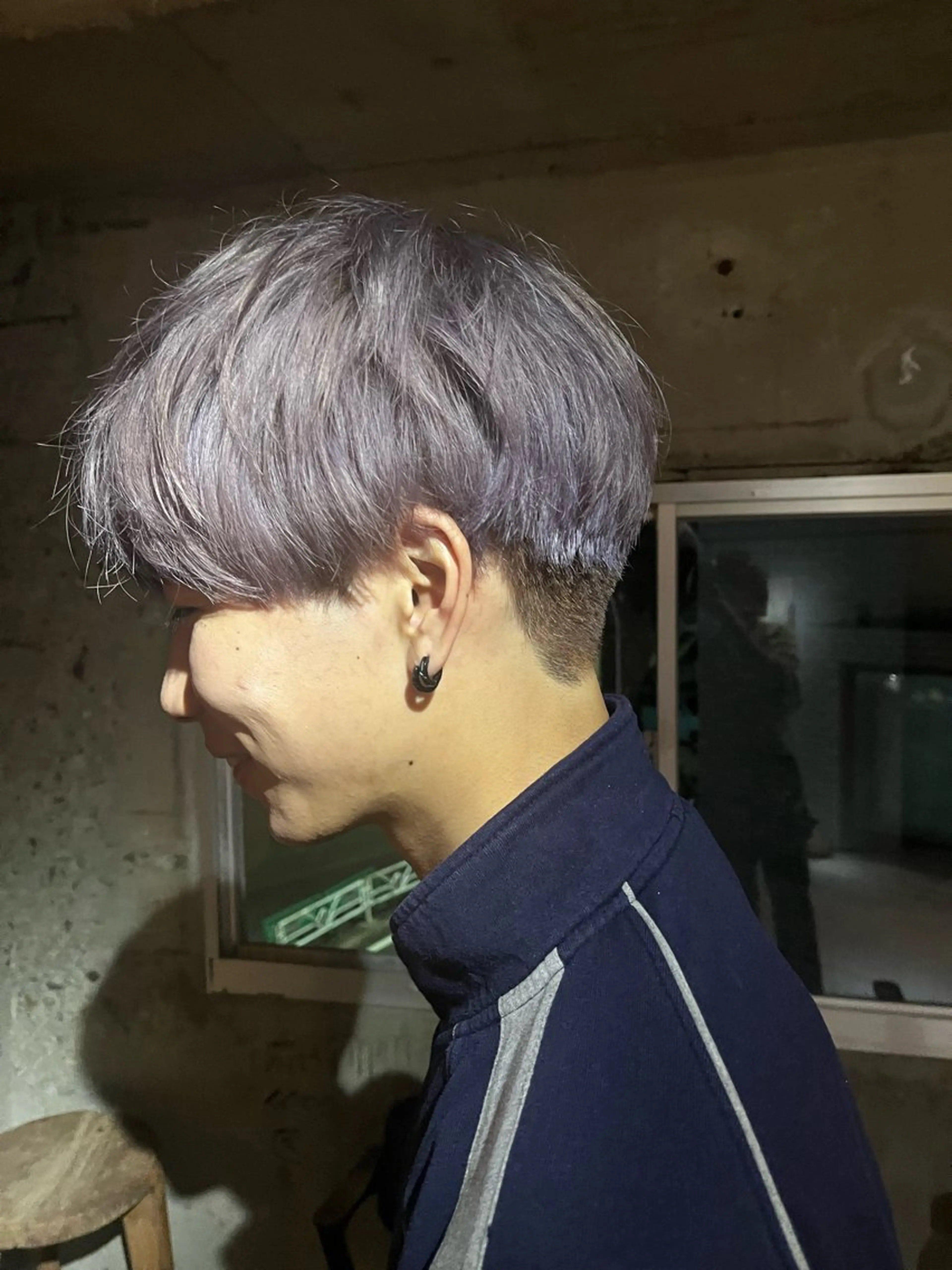 カラー メンズ ブロンド ラベンダーカラー ホワイトブロンド ヘアカラー パーマ 縮毛矯正 トリートメント エクステ ヘッドスパ ヘアセット 🦮shiori アイドルオタク🦮のヘアスタイル