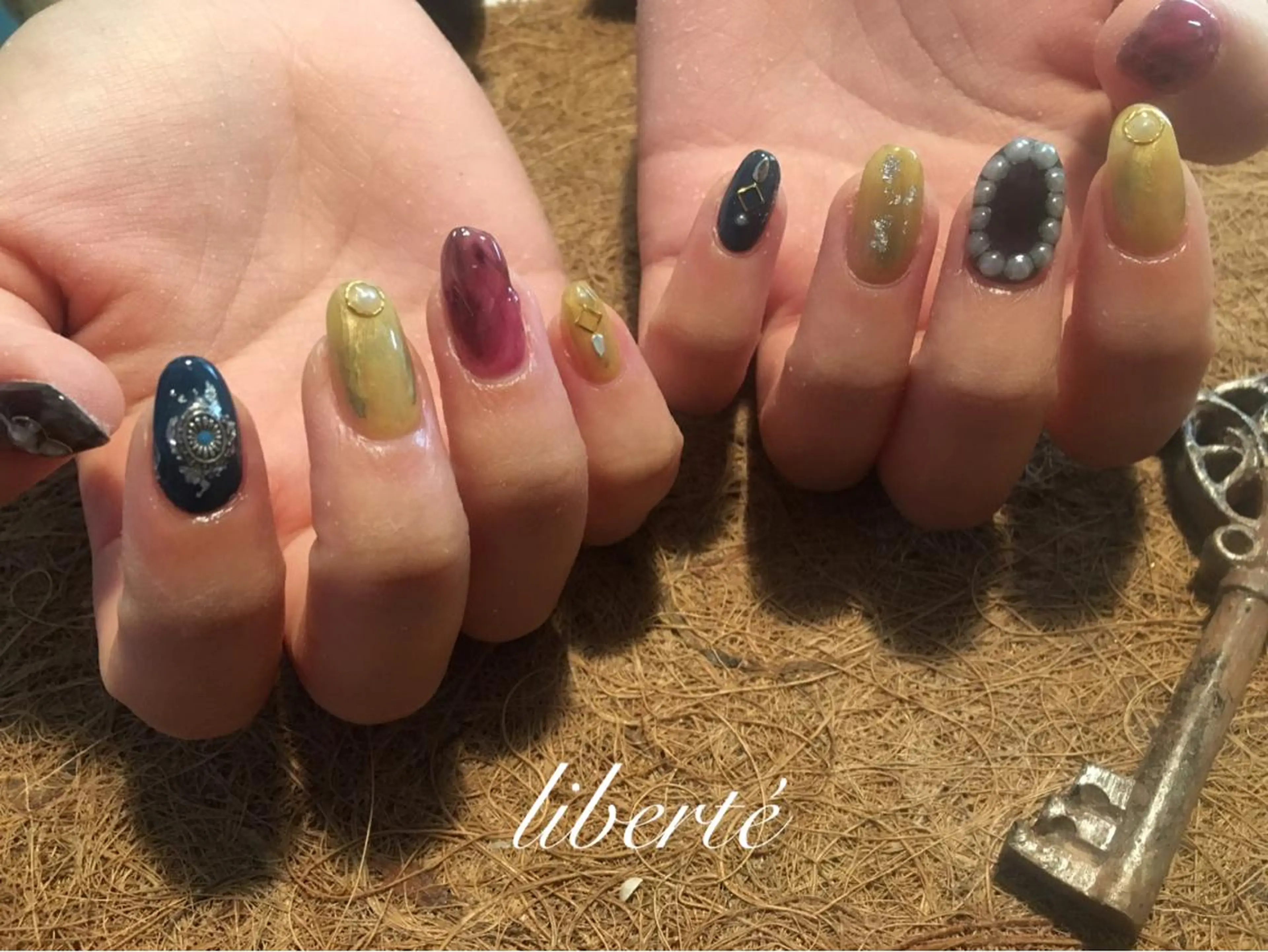 ネイル liberté (リベルテ)のネイルデザイン
