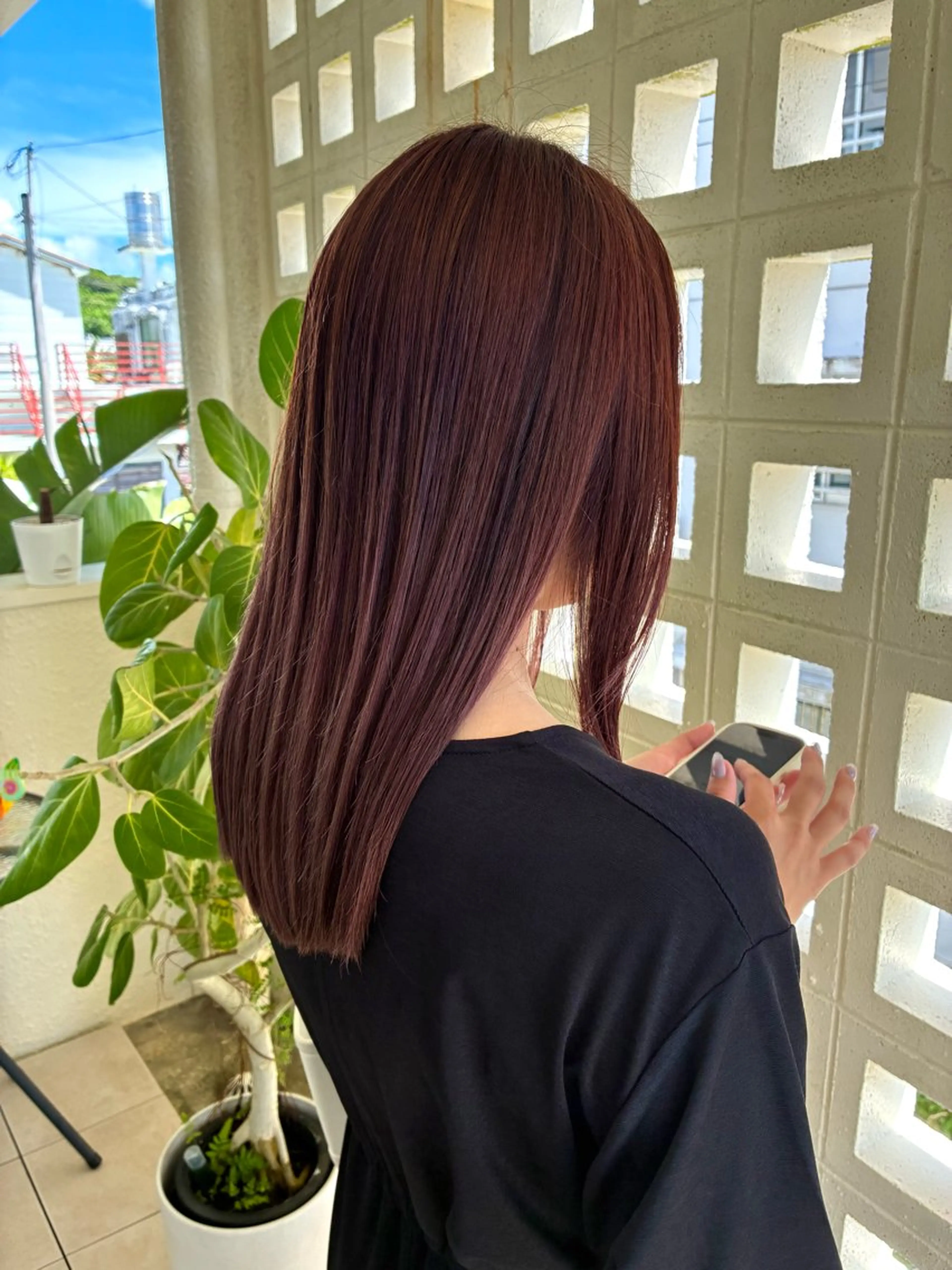 ロング カラー ブラウンカラー ピンクカラー ピンクブラウン 長浜 小晴のヘアスタイル