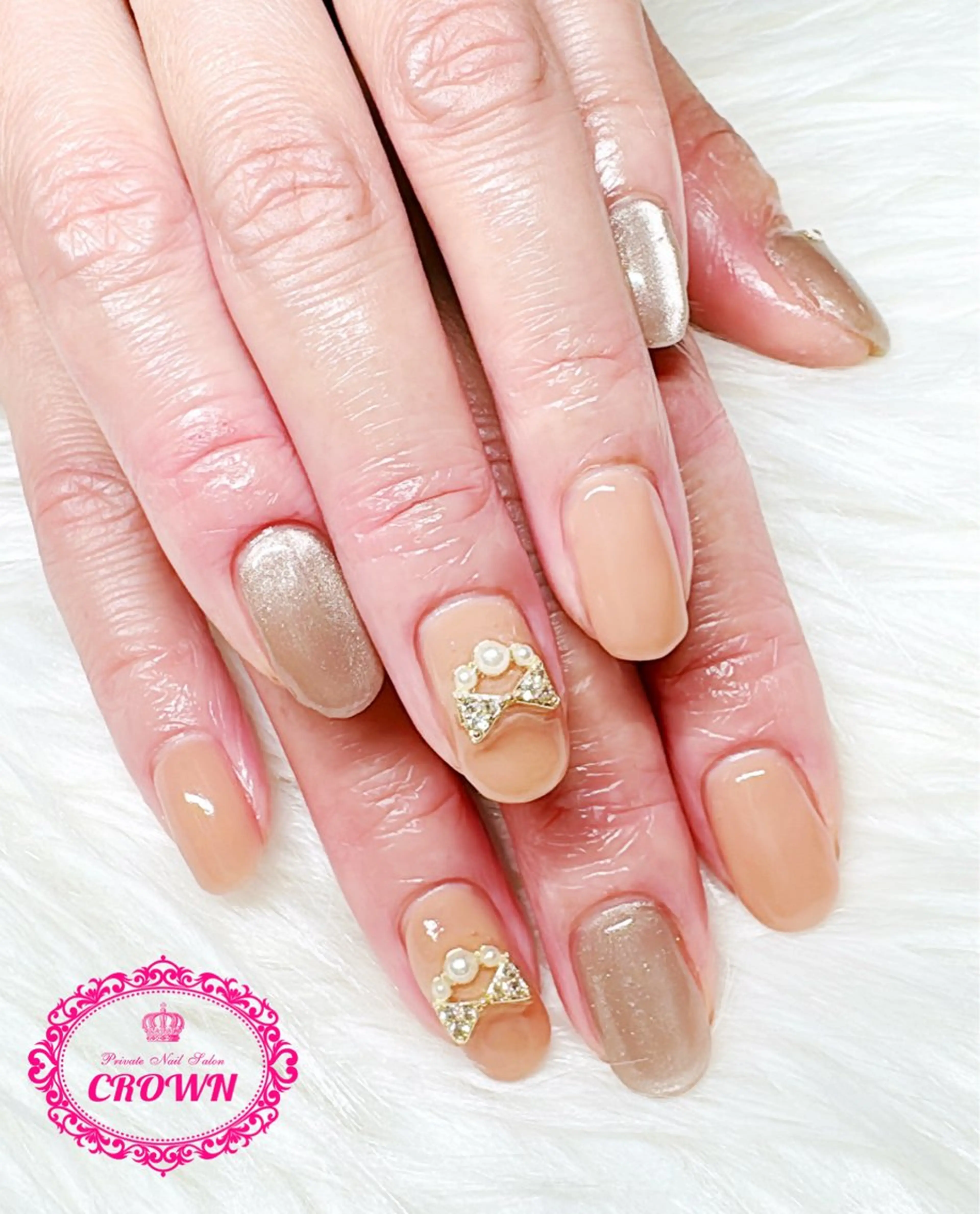 ネイル CROWN プライベートサロンのネイルデザイン