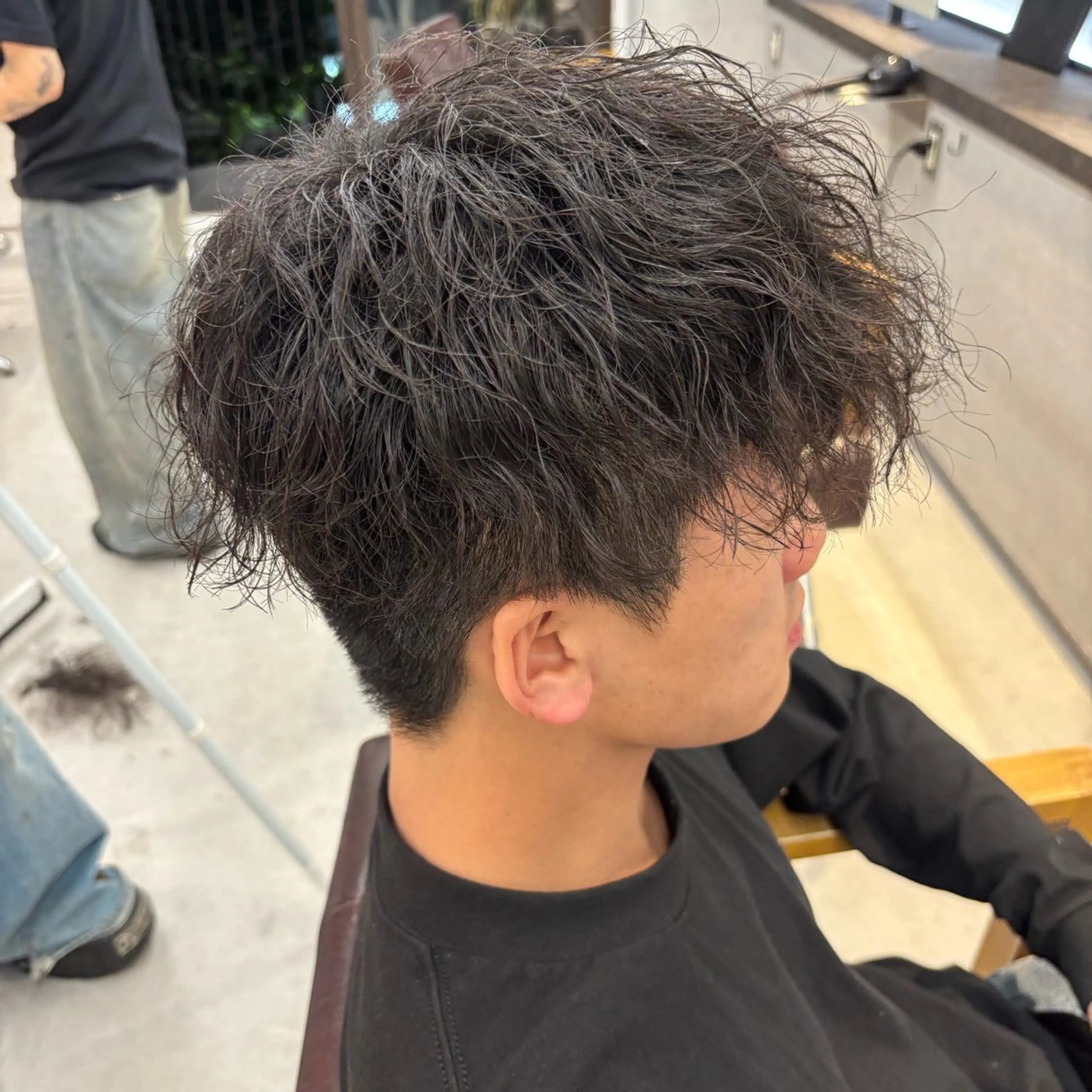 パーマ メンズ メンズパーマ メンズツイストパーマ 刈り上げ ツイストパーマ パーマ メンズパーマ特化 リズムのヘアスタイル