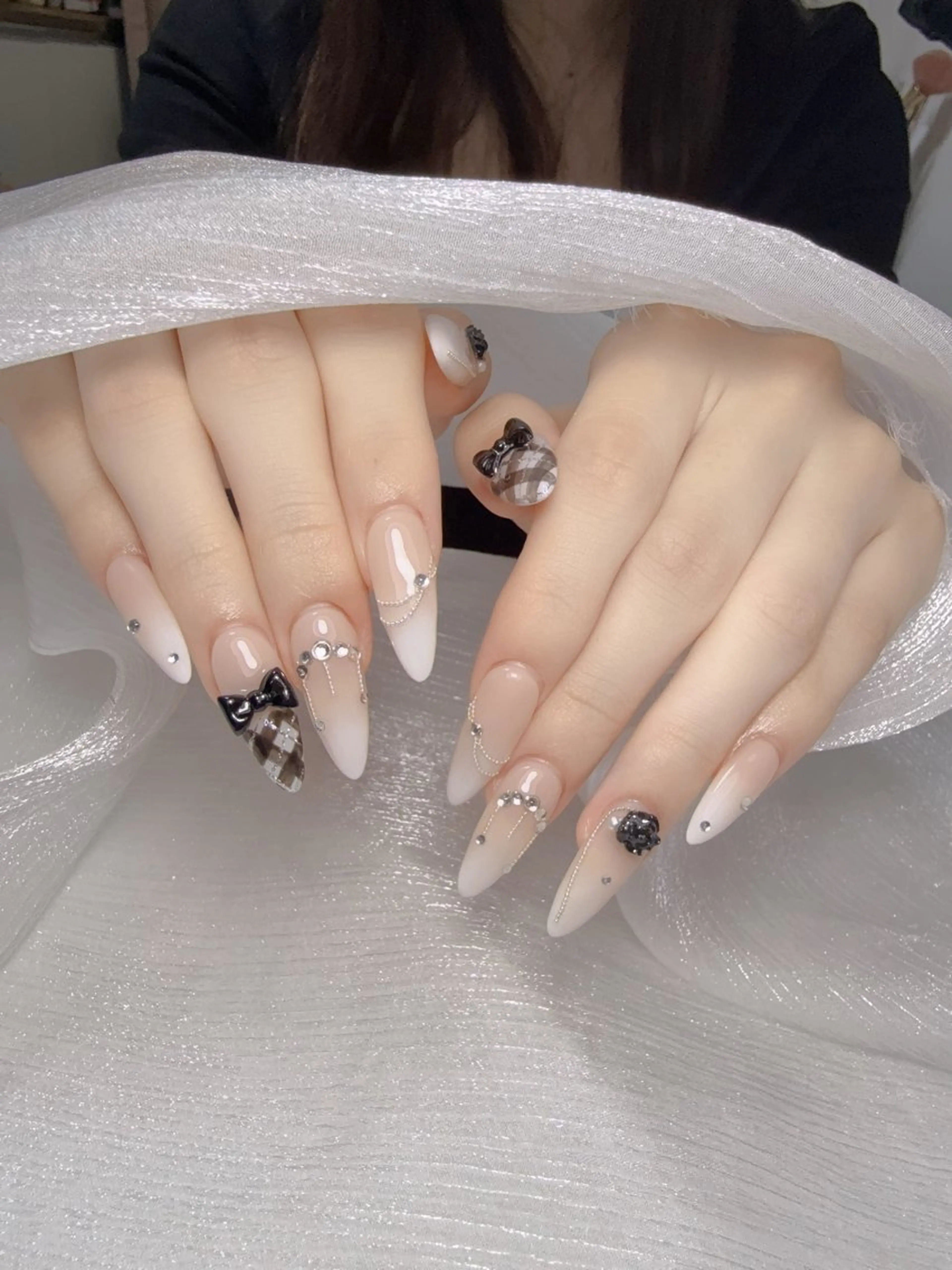 ネイル 長さ出し フレンチネイル 韓国ネイル レース マグネットネイル yuna ユナのネイルデザイン