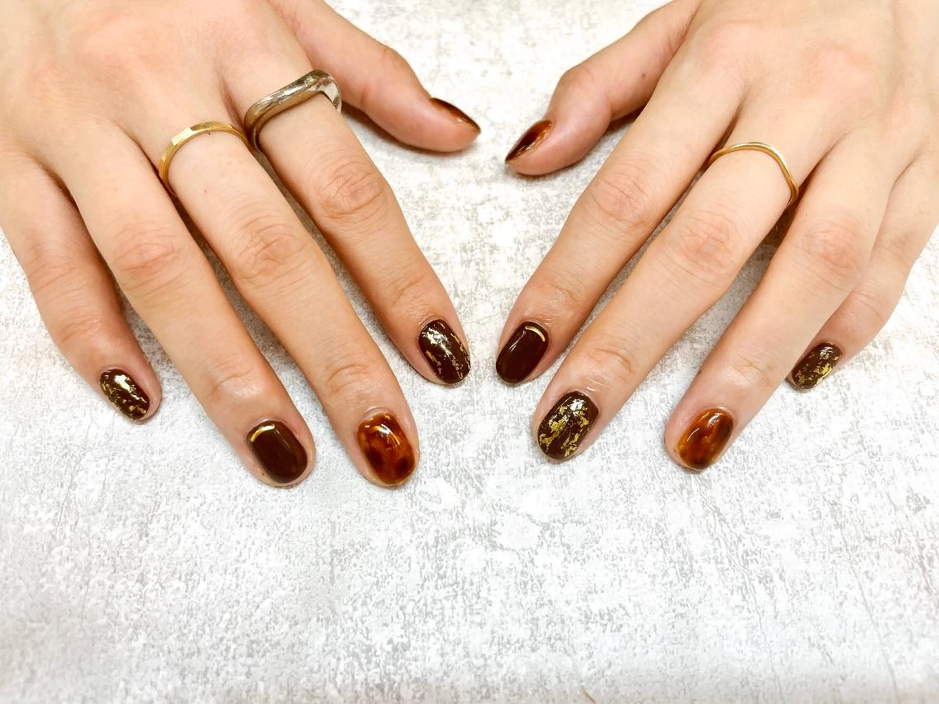 ネイル べっ甲ネイル ブラウン nail salon Aymのネイルデザイン