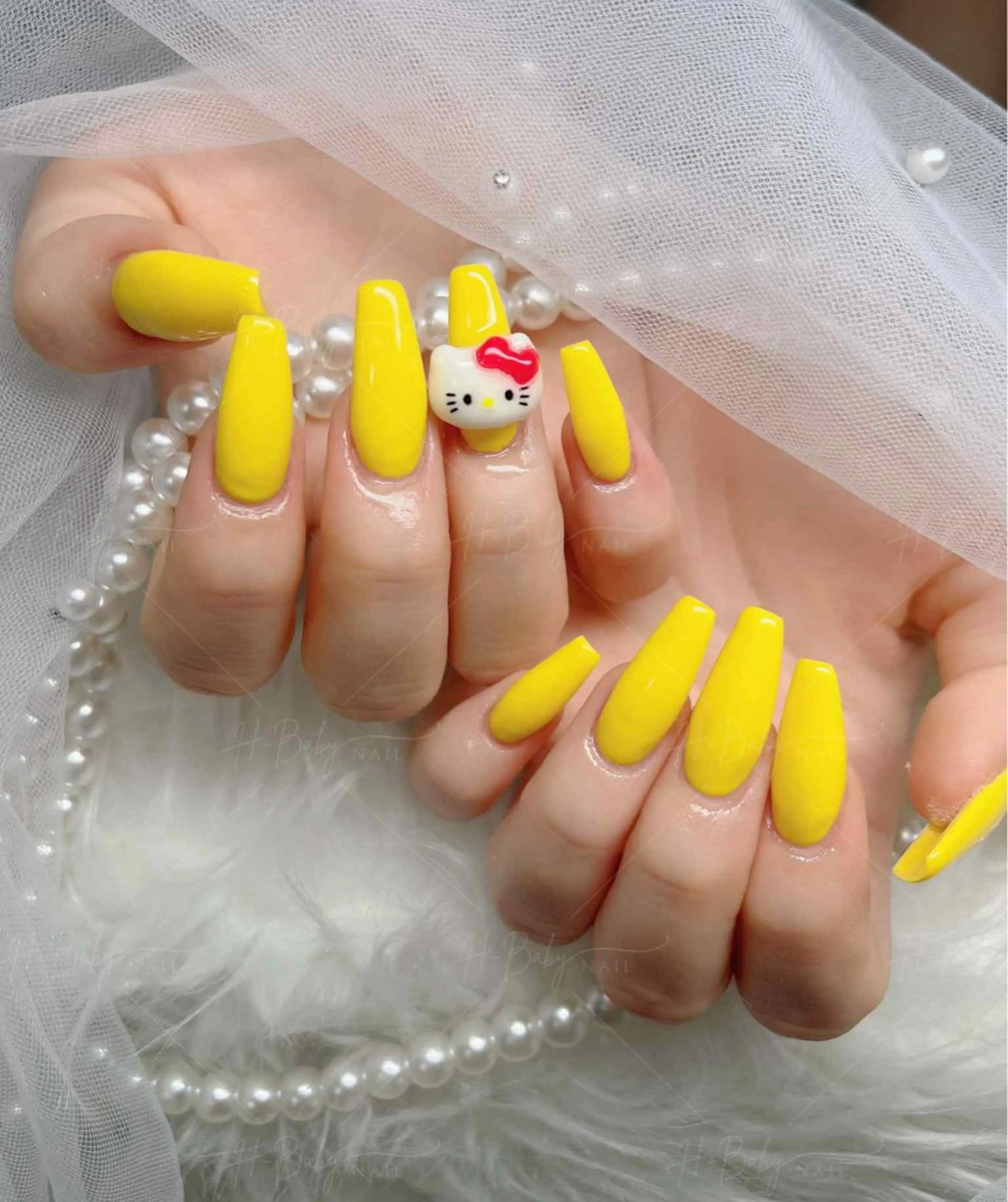 ネイル フレンチネイル ジェルネイル ガラスフレンチ ハロウィン ハート H.baby Nail Salonのネイルデザイン