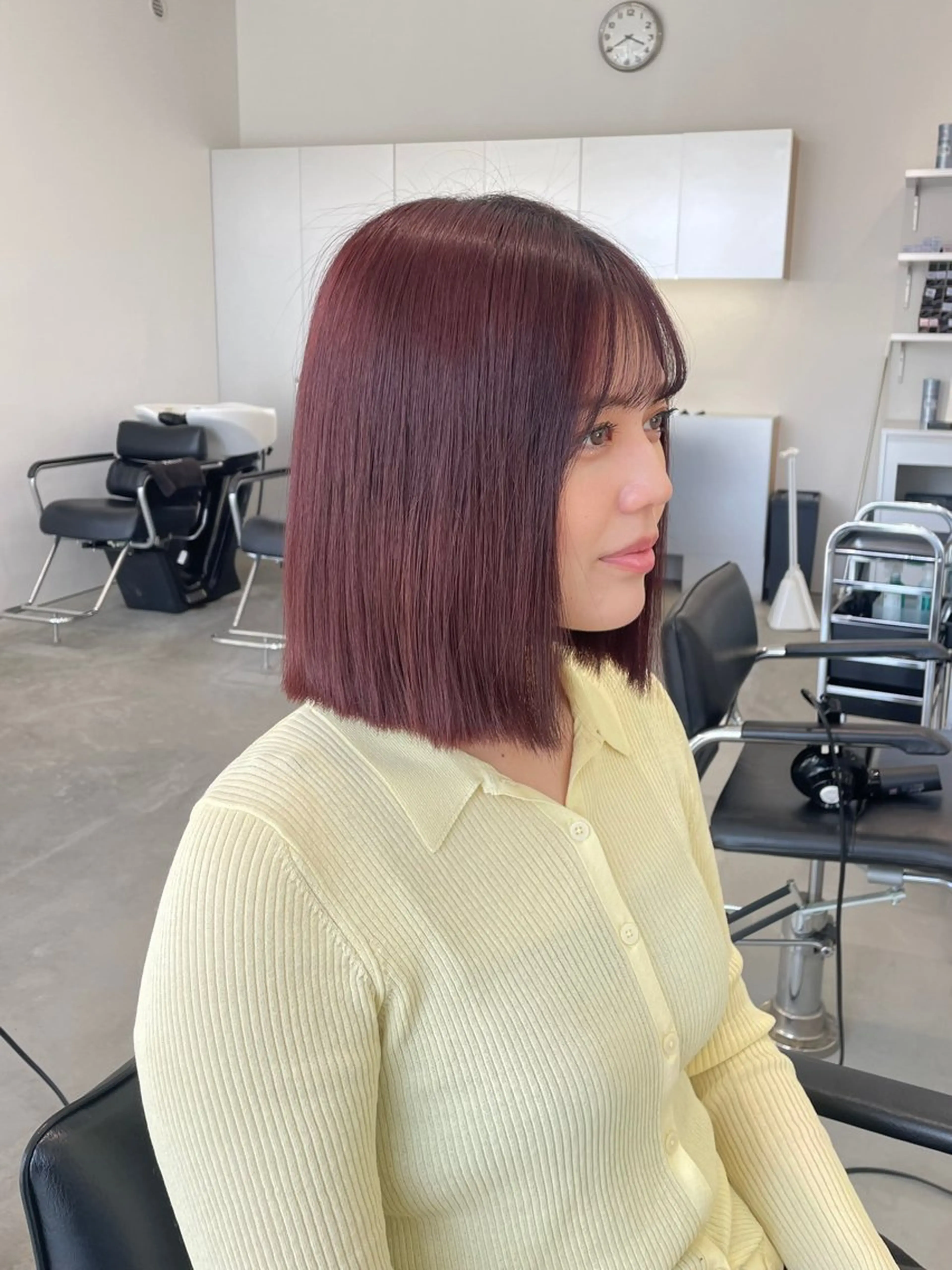 ショート カラー 鶴町 桃香のヘアスタイル