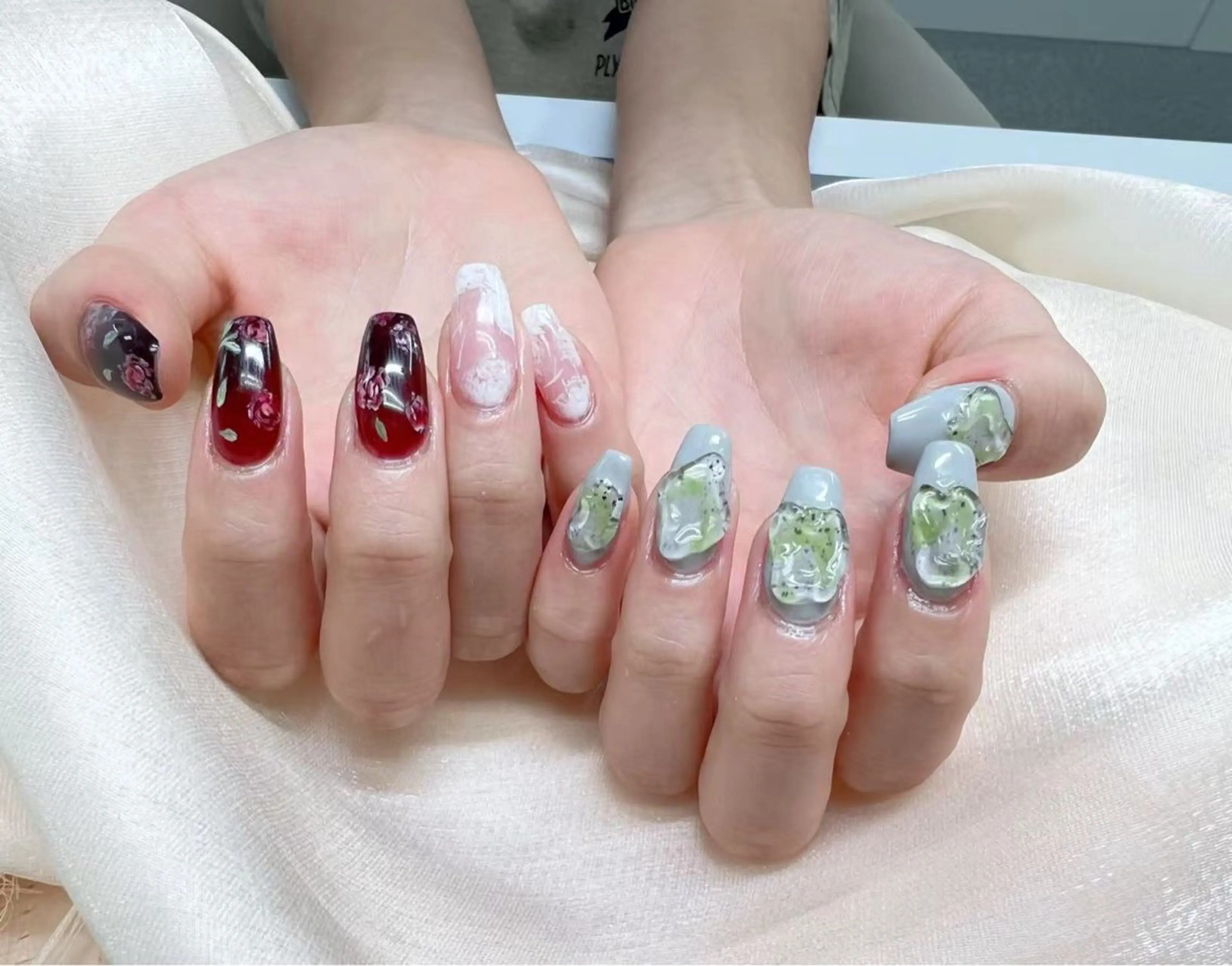 ネイル アートネイル チークネイル 長さ出し フットネイル ジェルネイル ハンドネイル ハンドケア ラッキーネイルサロン 西川口東口店のネイルデザイン