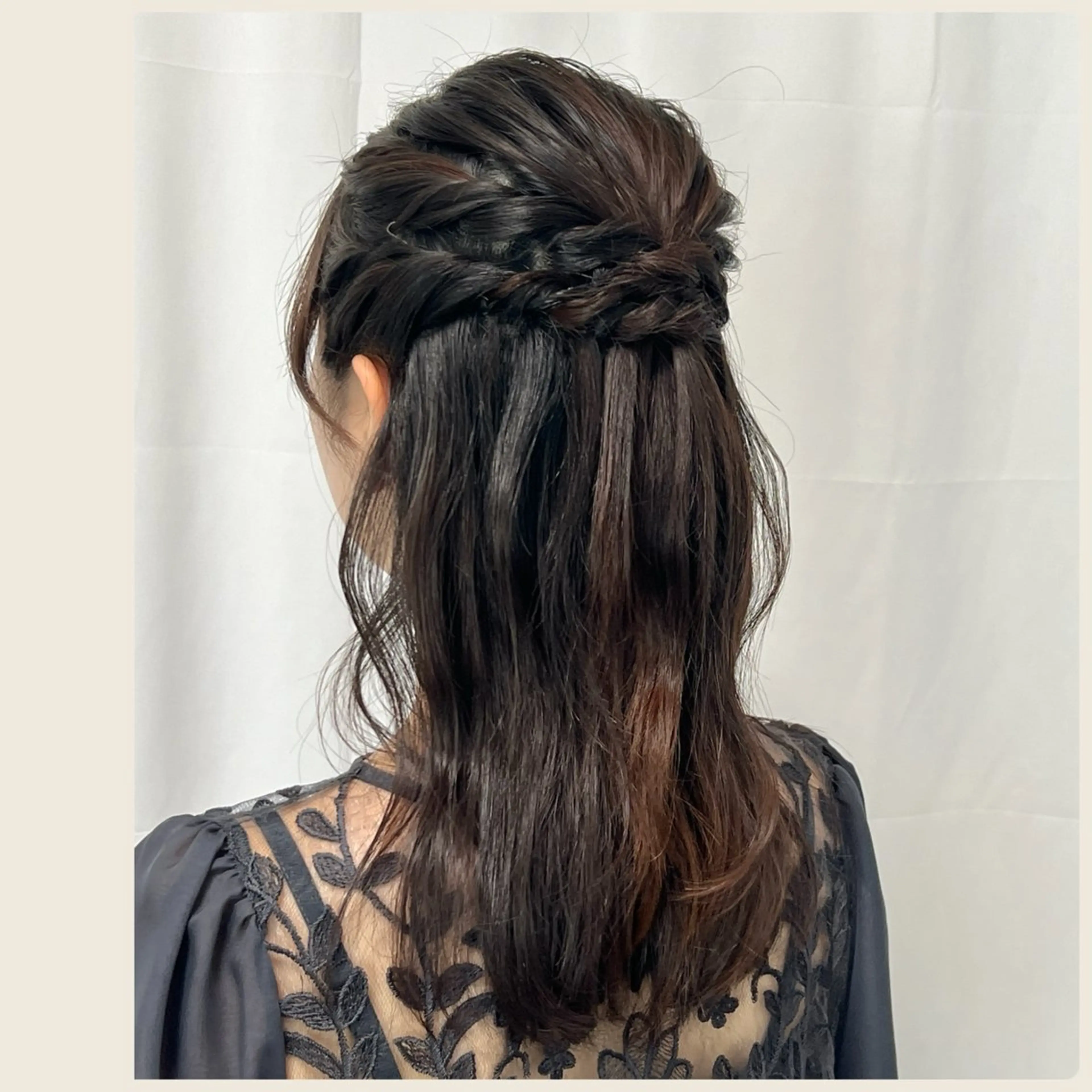ヘアアレンジ ハーフアップ リクエスト受付中🪞 CHATEAUのヘアスタイル