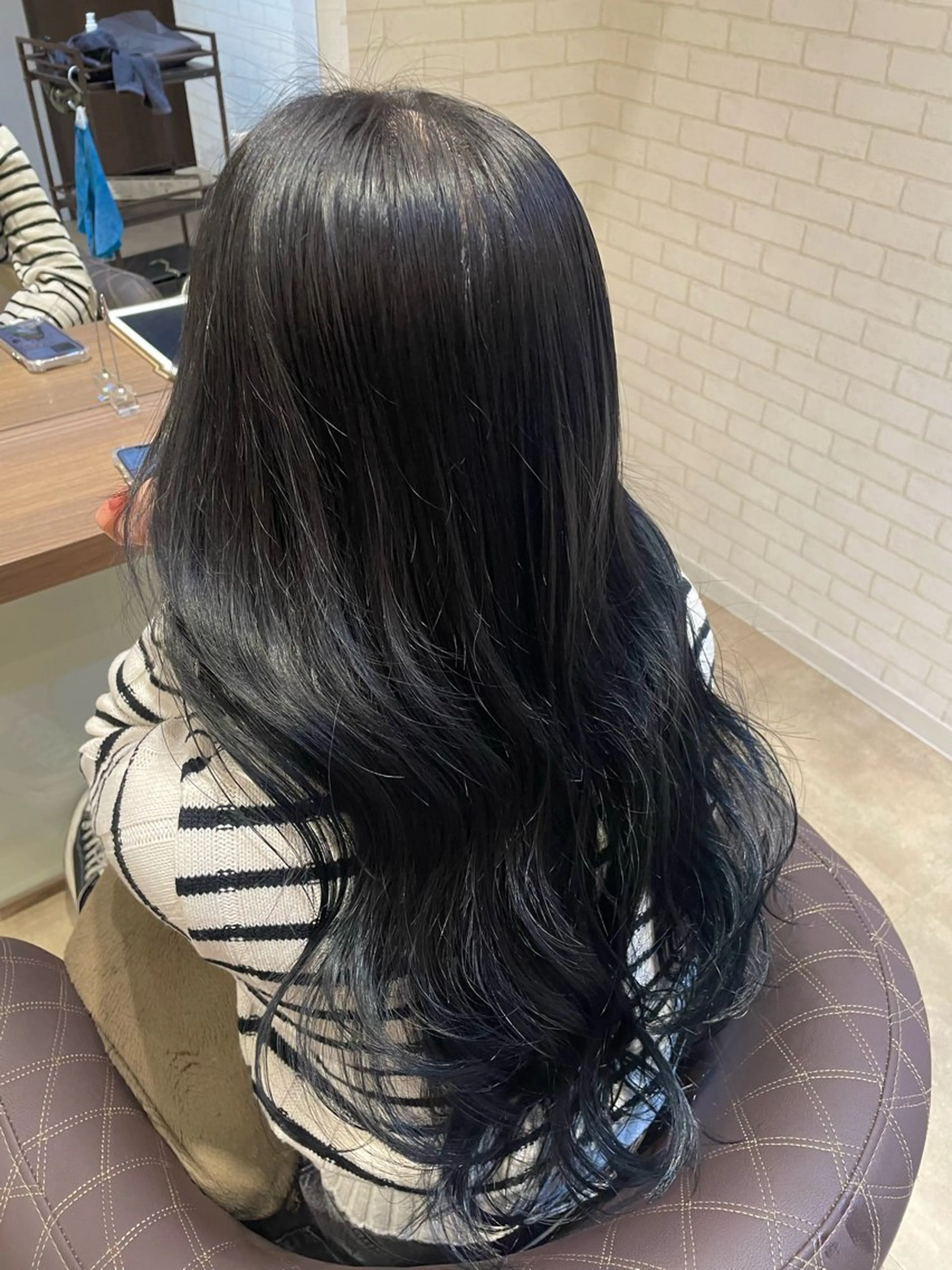 ロング カラー 緑川 佳薫のヘアスタイル