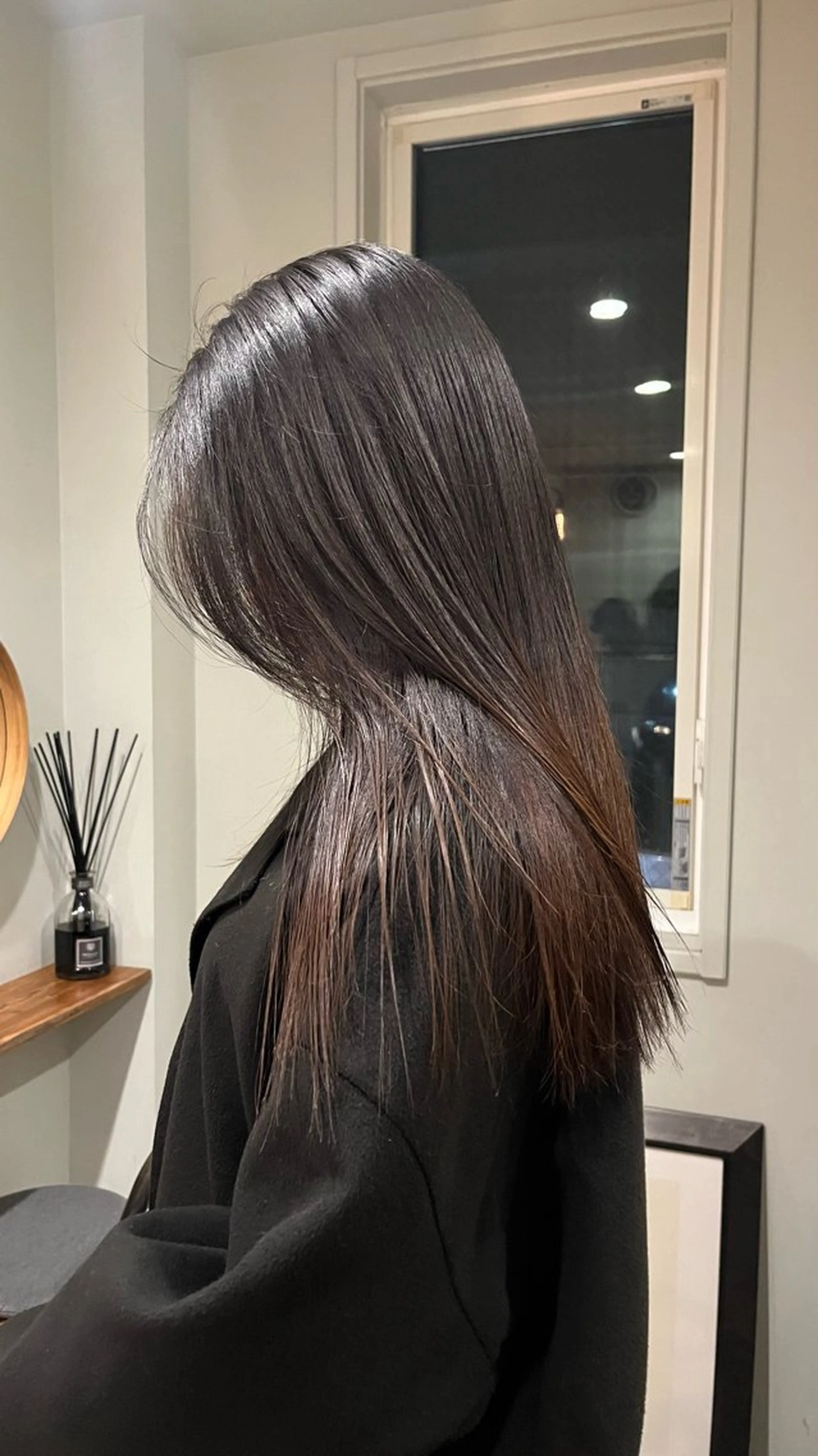 ロング トリートメント YUI／レイヤー カット/透明感カラーのヘアスタイル