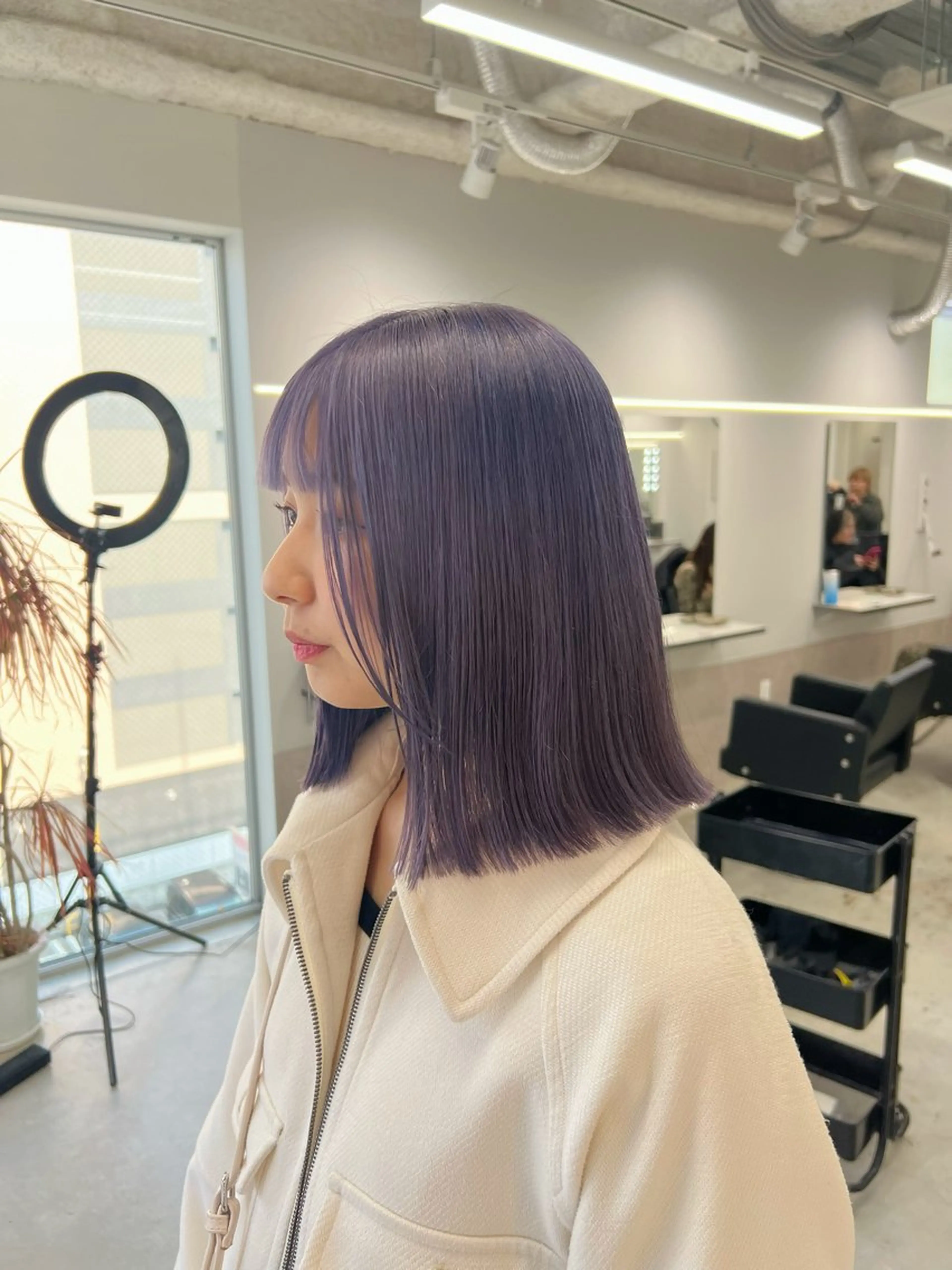 ミディアム ヘアカラー maya レイヤーカットのヘアスタイル