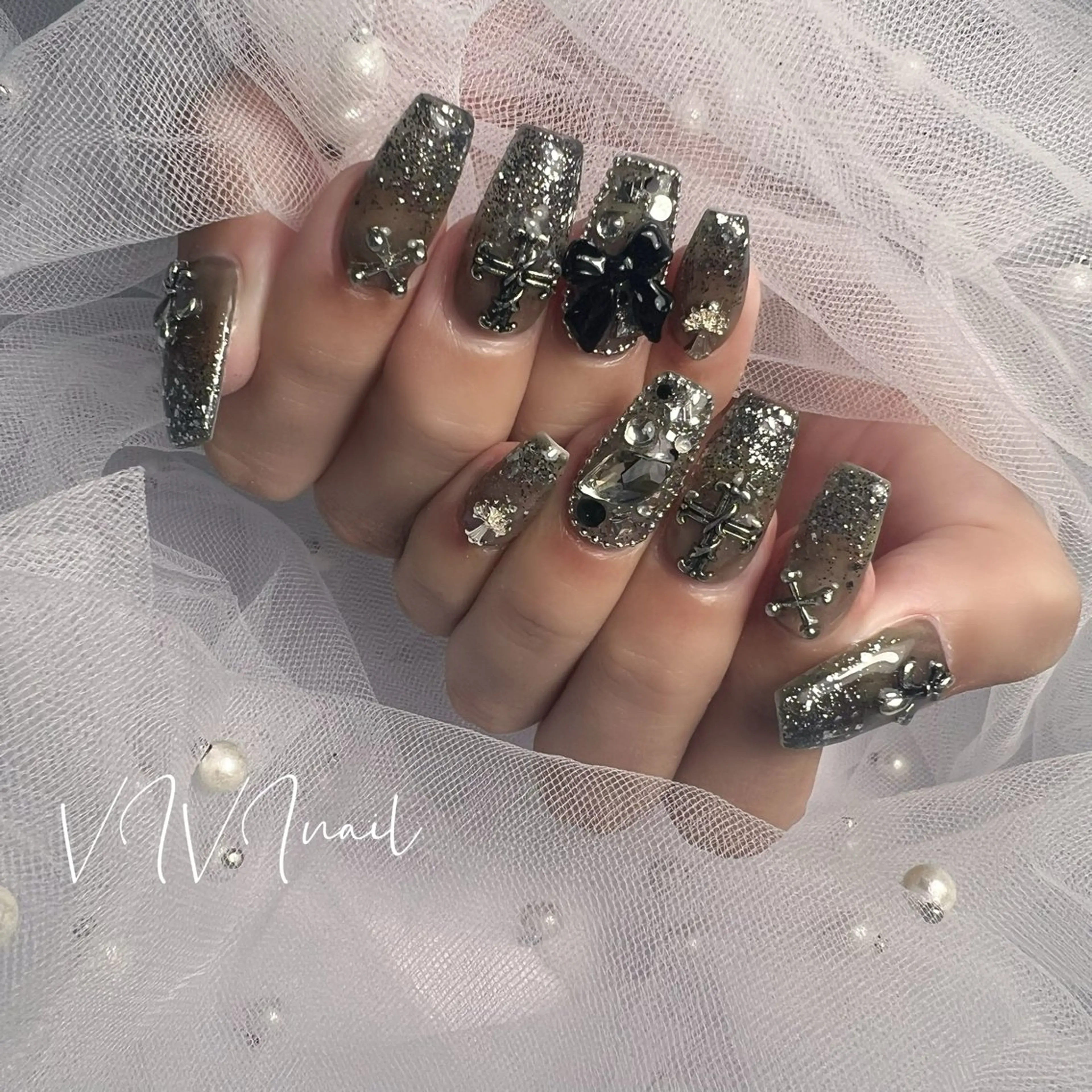 ネイル リボン ハンドネイル vivi nailのネイルデザイン