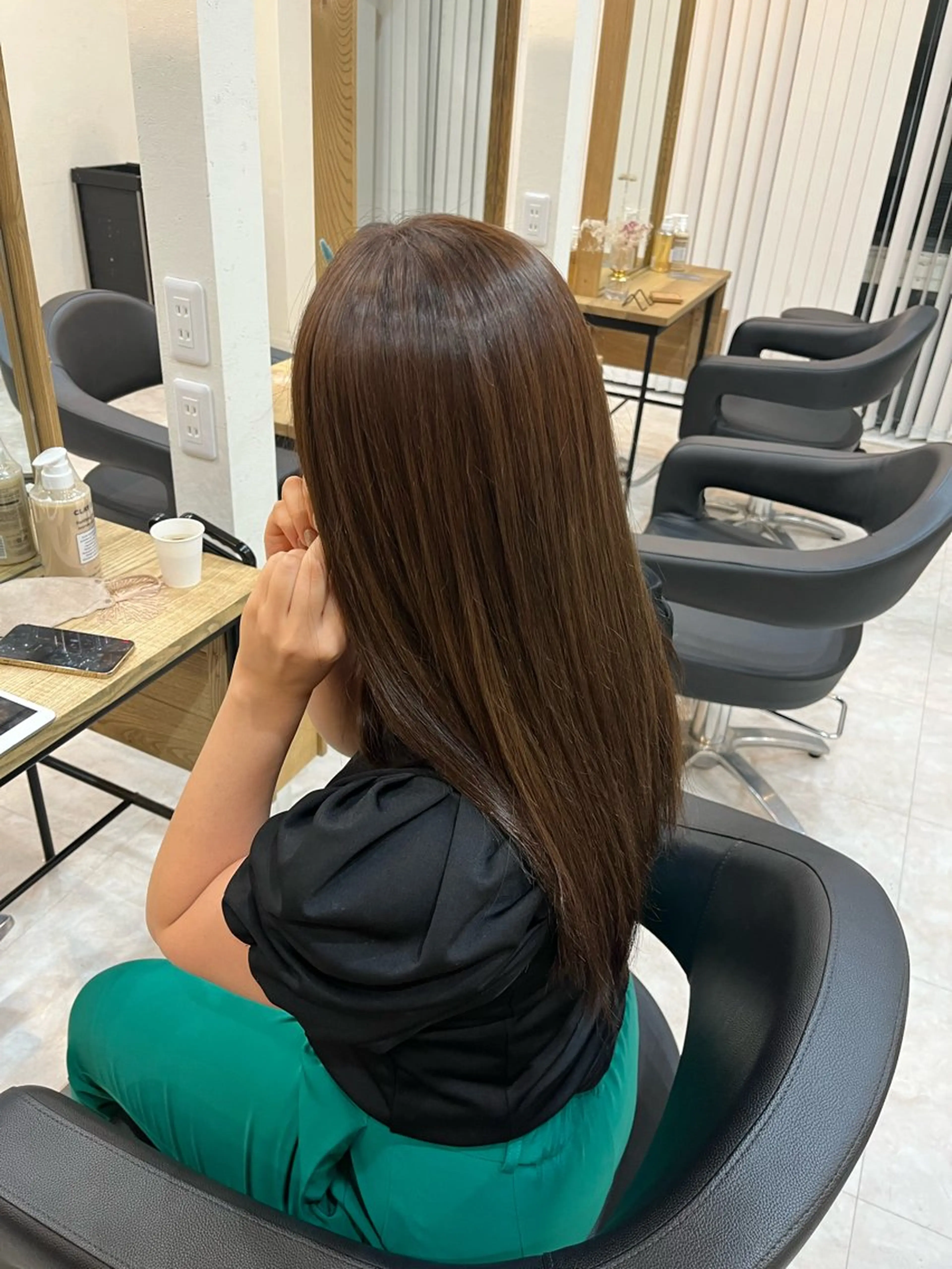 ロング カット ヘアカラー トリートメント 仁和山 健汰のヘアスタイル