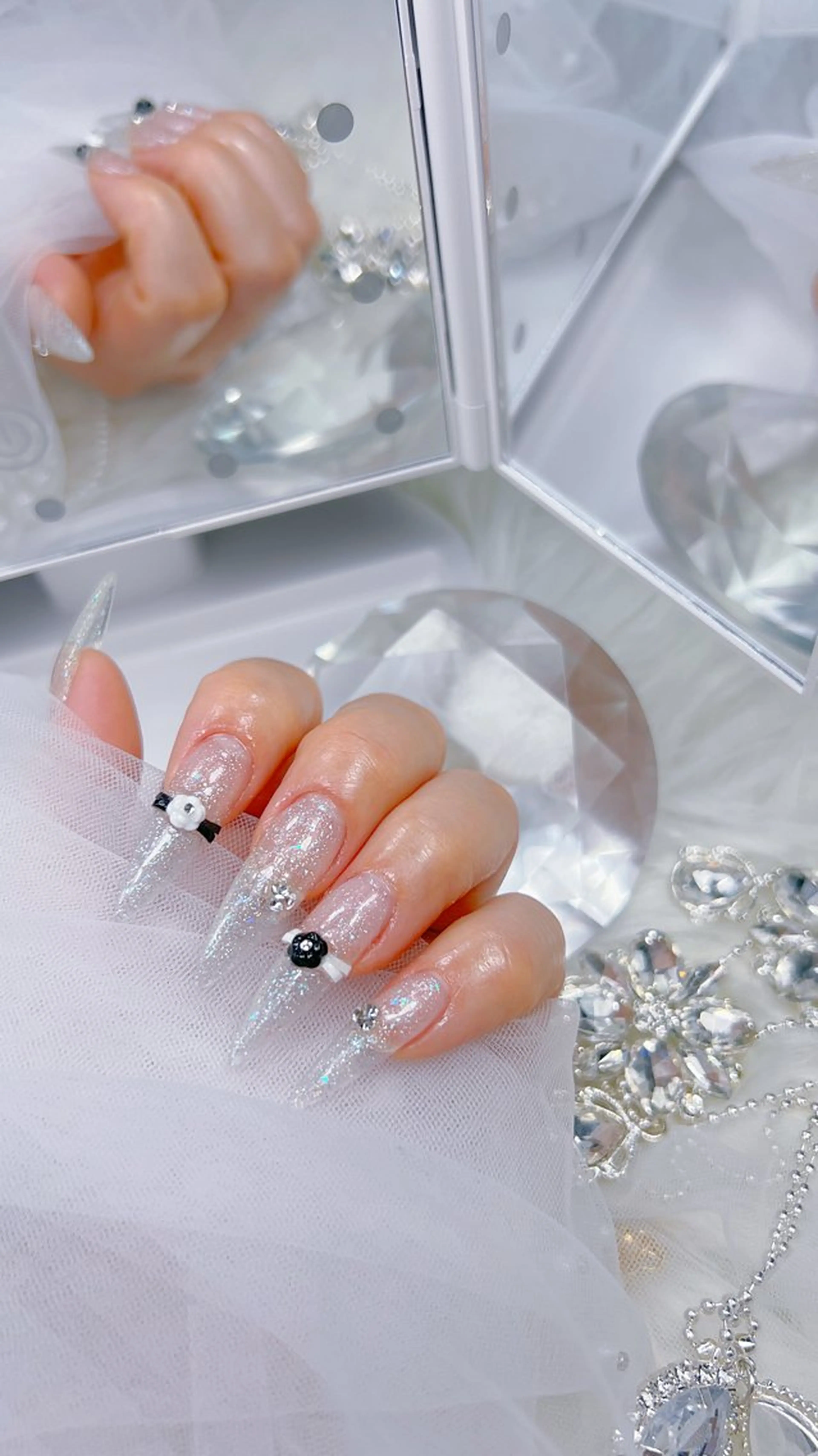 ネイル アートネイル オーロラネイル チークネイル 長さ出し フットネイル ハンドネイル フットネイル ハンドケア Noiranail_ studio川越西口のネイルデザイン