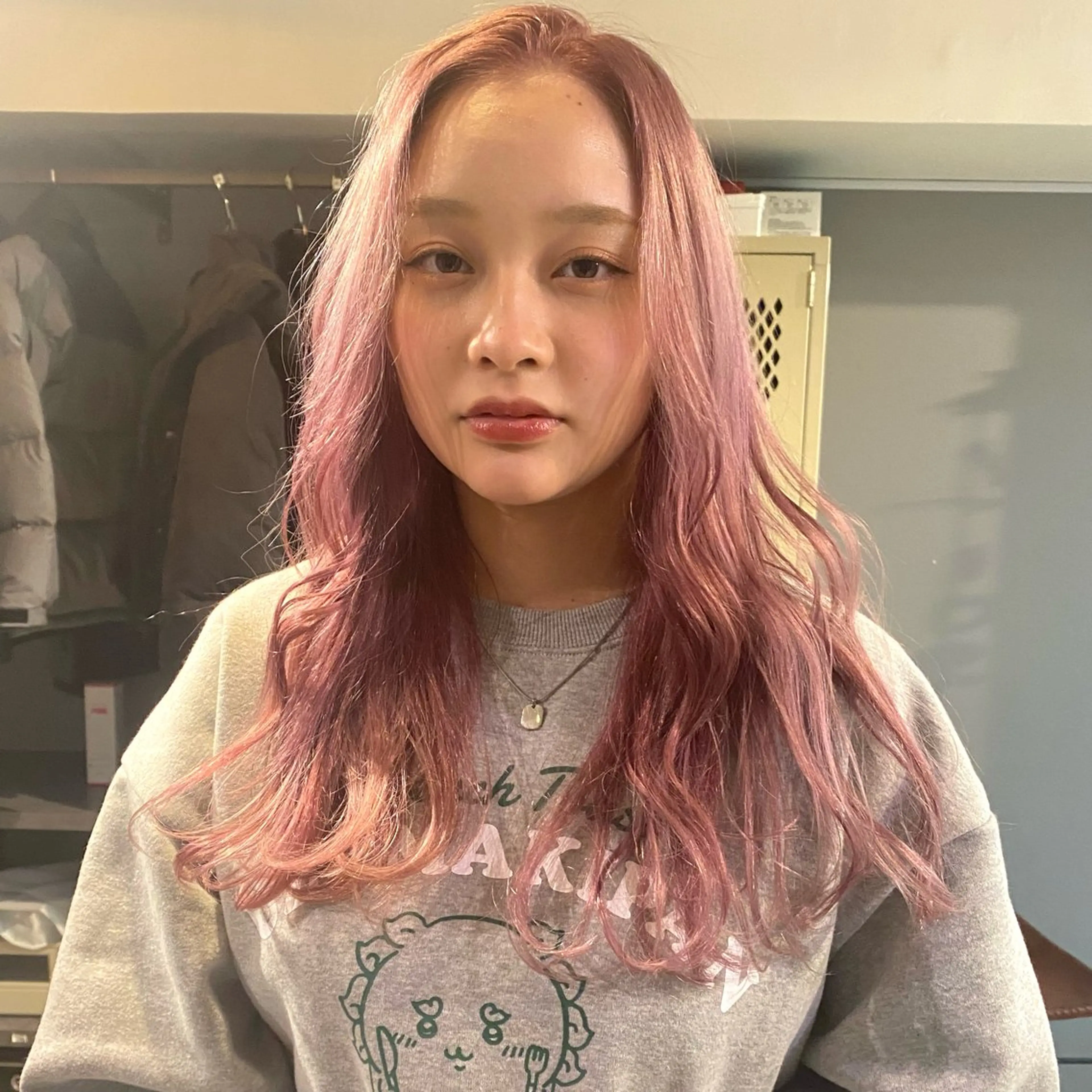 ミディアム カラー ベージュカラー ブリーチ ケアブリーチ ハイトーンカラー ピンクカラー ブリーチなしベージュ カラー✨Takeのヘアスタイル