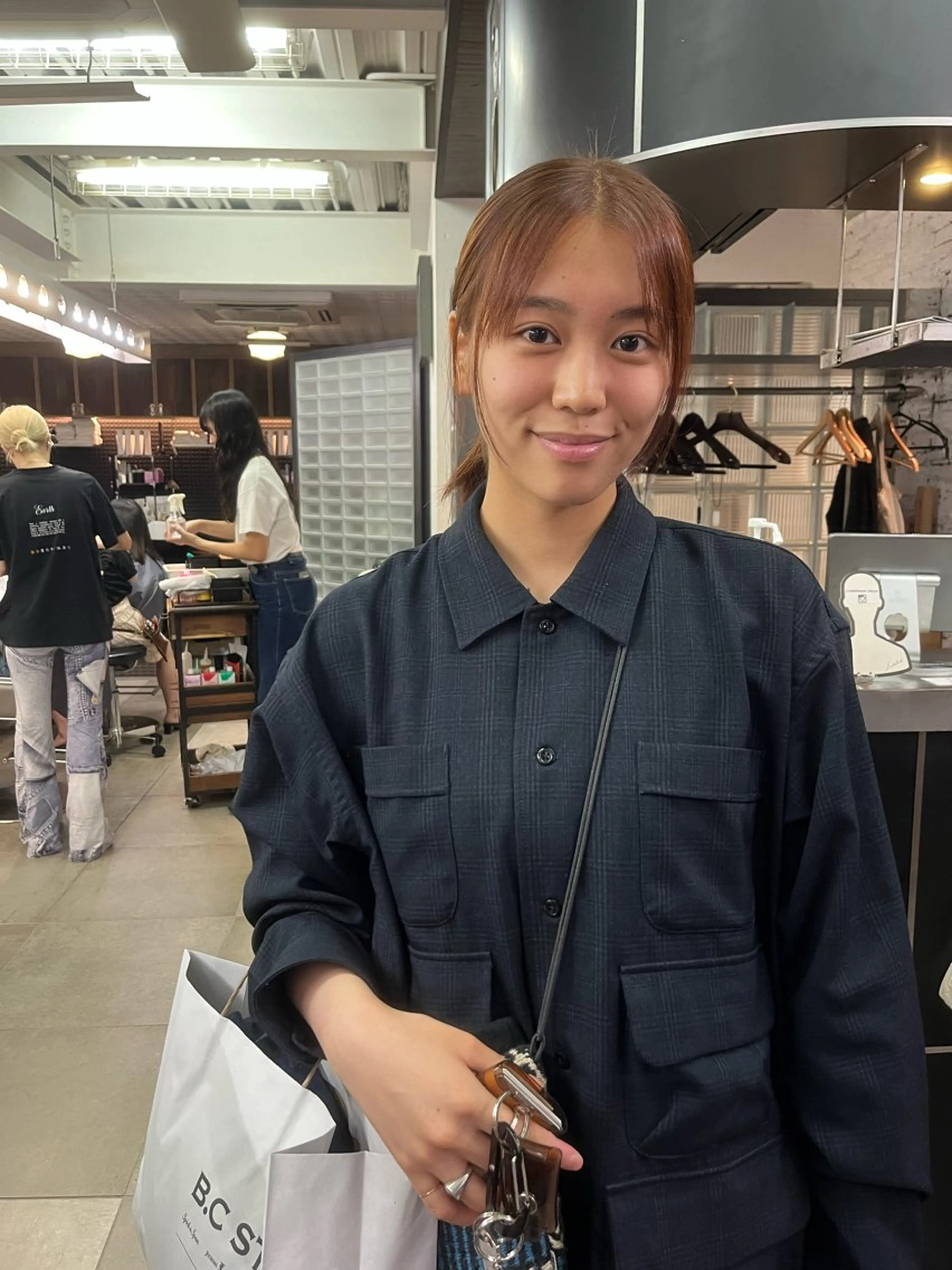 ミディアム NOUN所属・eri kinjoのヘアスタイル