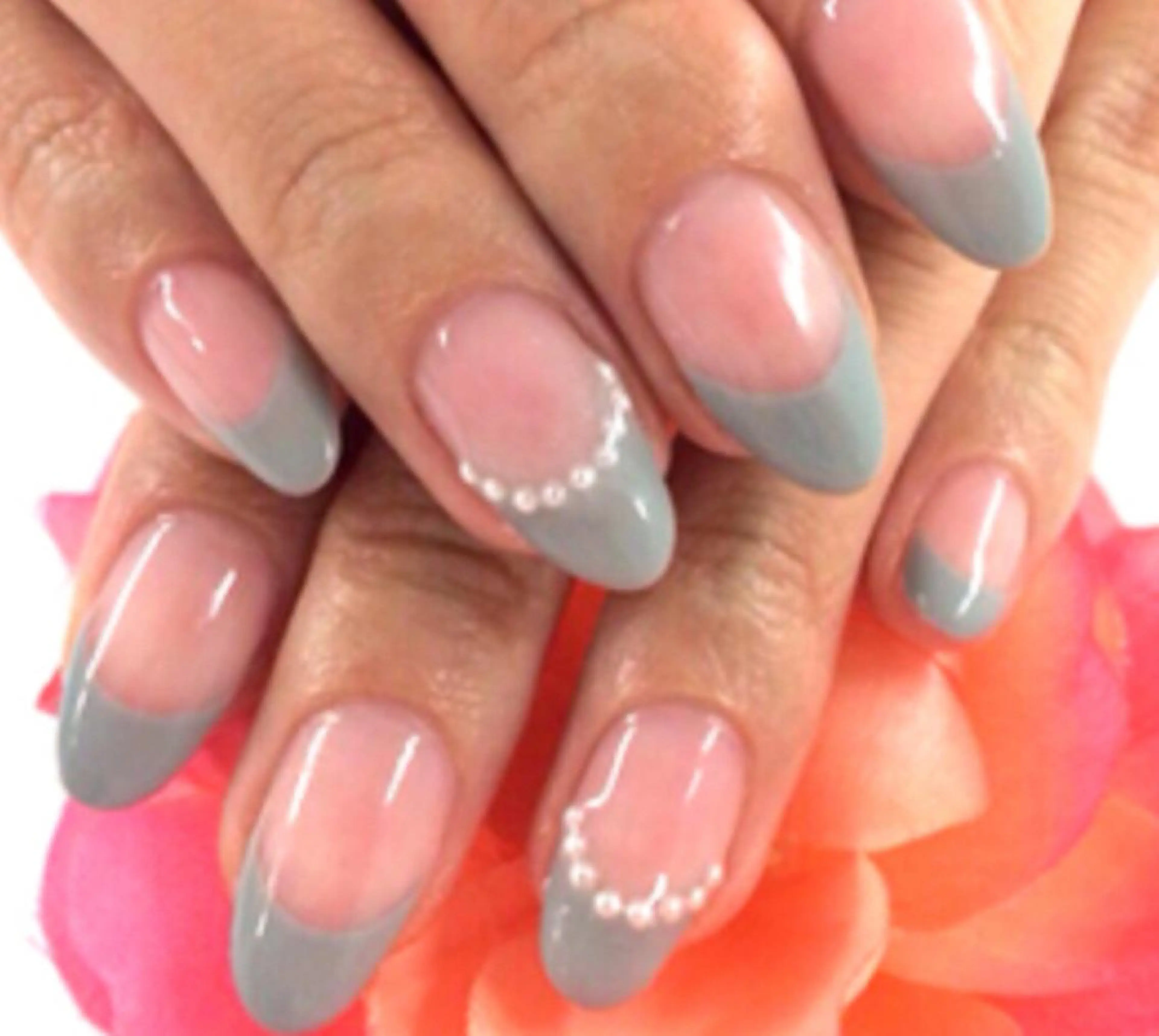 ネイル アートネイル フレンチネイル ハンドネイル ゲン レイカのネイルデザイン