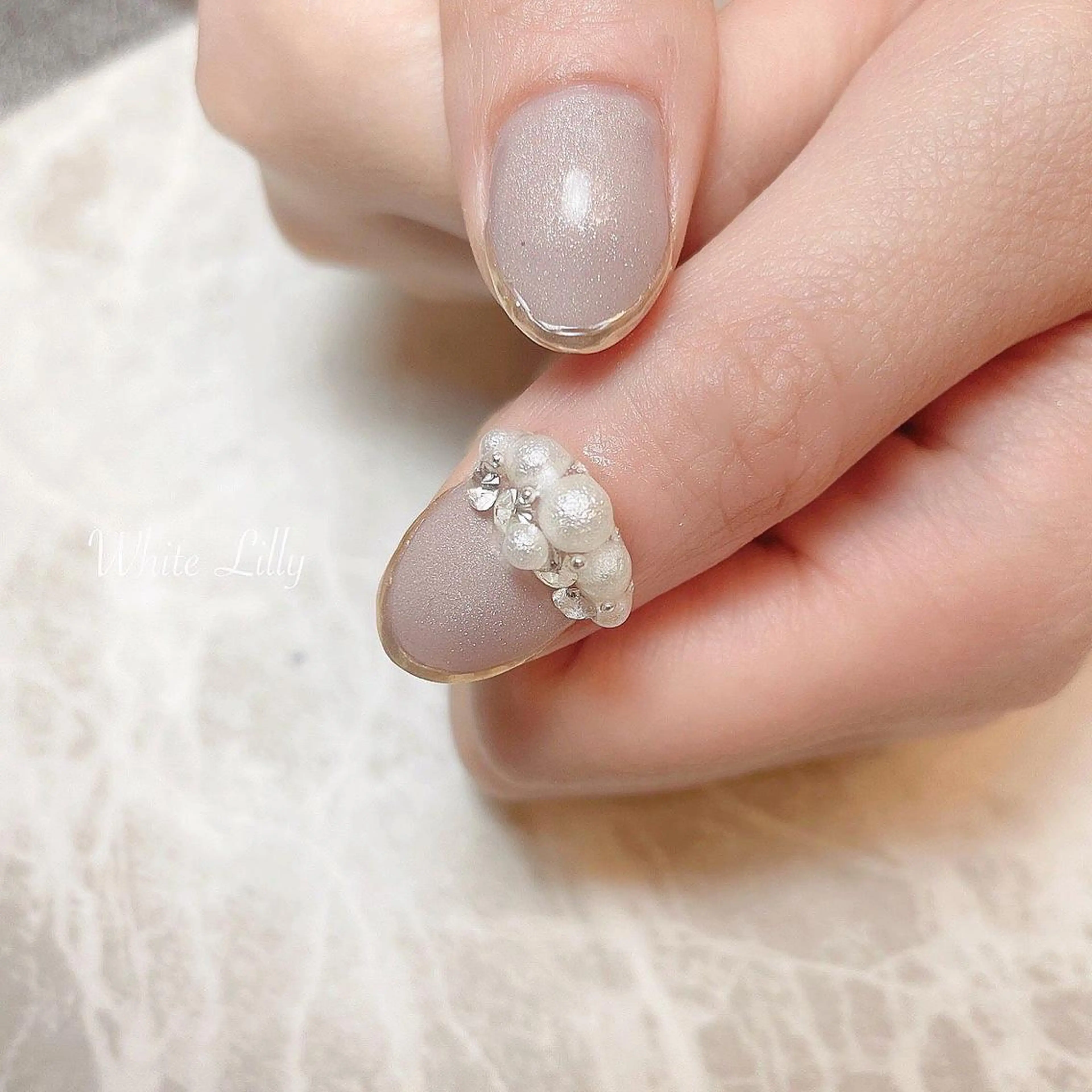 ネイル ハンドネイル White lily所属・牧田 雅世のネイルデザイン