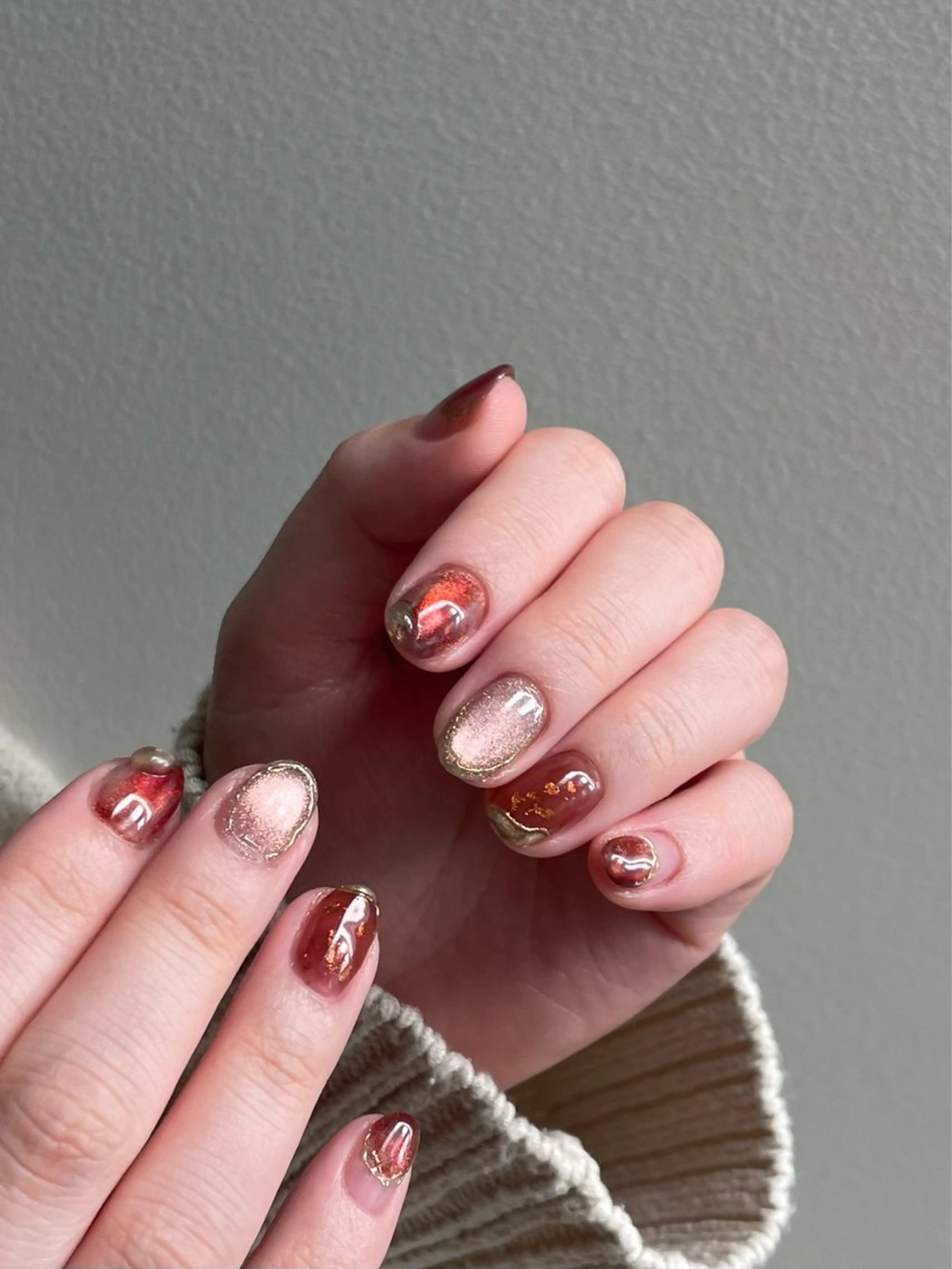 ネイル ブラウン 赤色 Rili Hondaのネイルデザイン