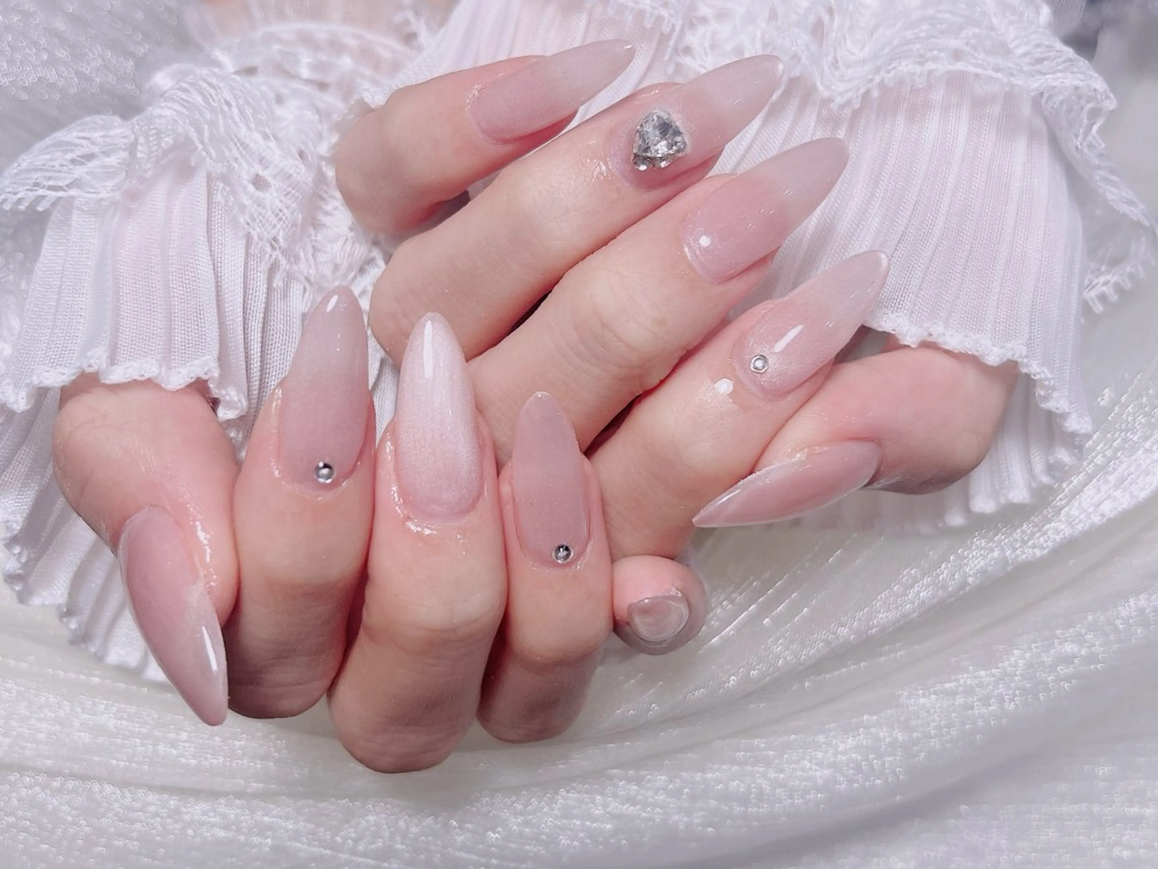 ネイル ハンドネイル KARI ネイルサロンのネイルデザイン