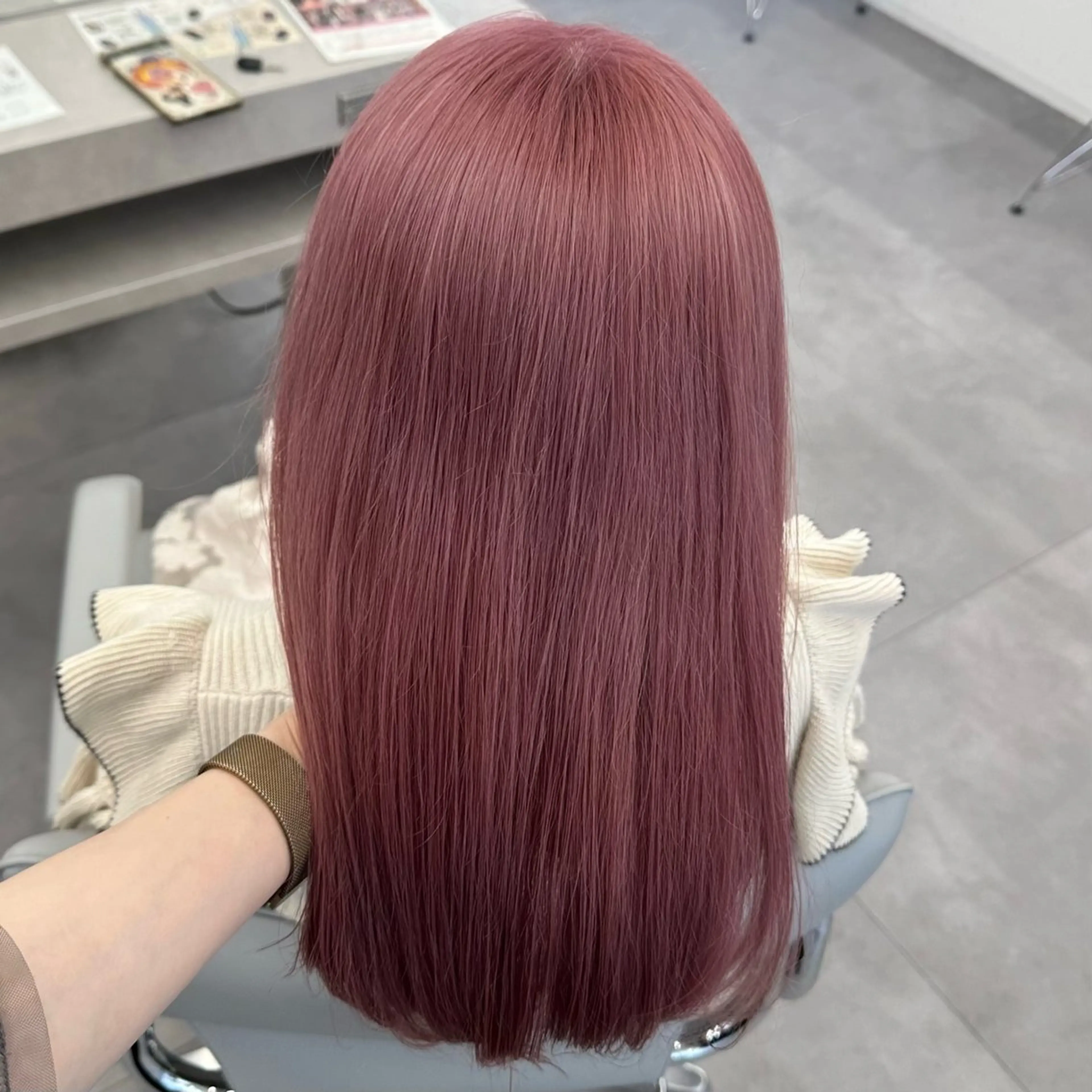 セミロング カラー ベージュカラー ピンクカラー ピンクベージュ ヘアカラー 🎀ハイトーン🎀 ケアブリーチmikuのヘアスタイル