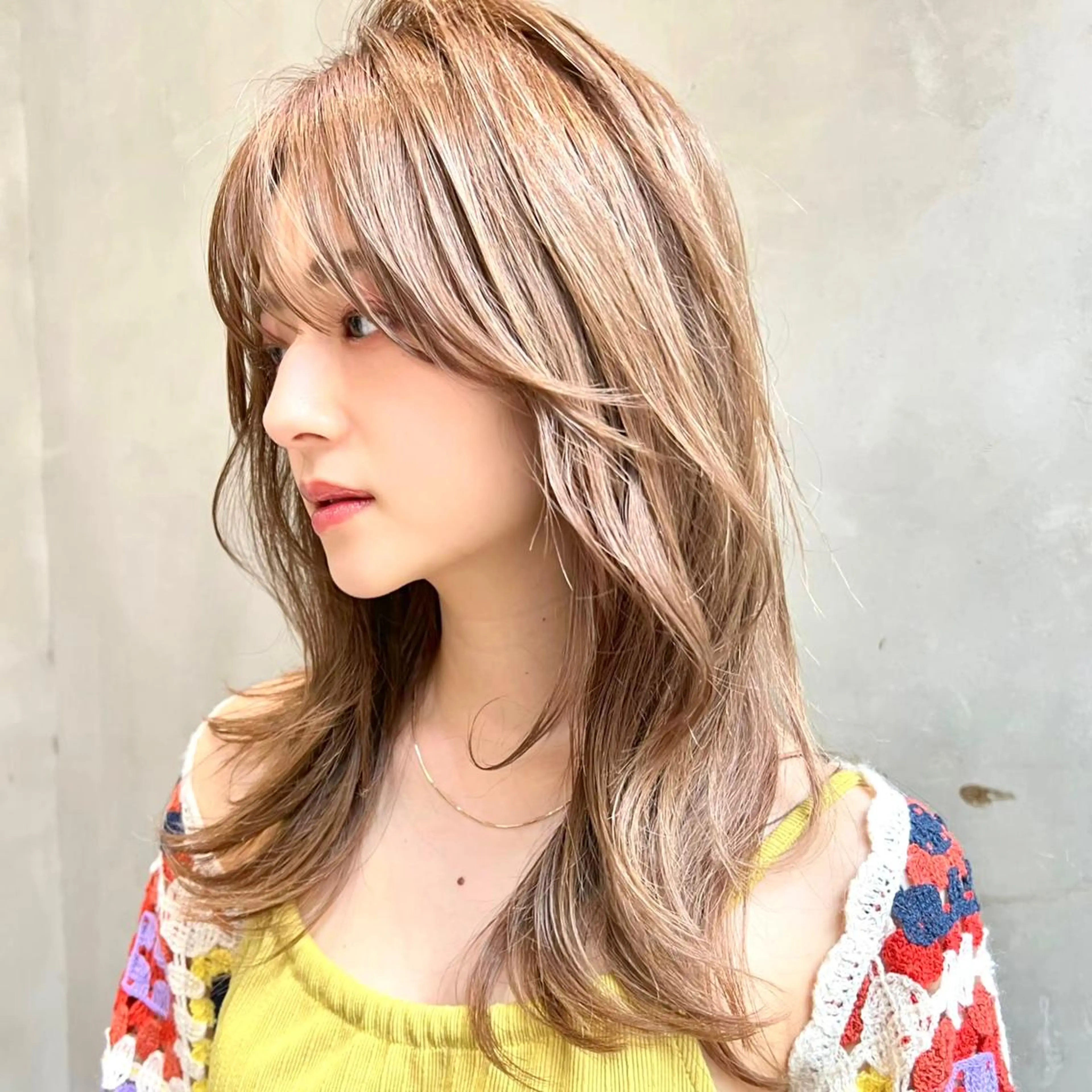 セミロング カラー パーマ ヘアアレンジ メンズ キッズ ネイル マツエク・マツパ アイブロウ ベージュカラー 丁寧なカウンセリング 🌿Chiemi🌿のヘアスタイル