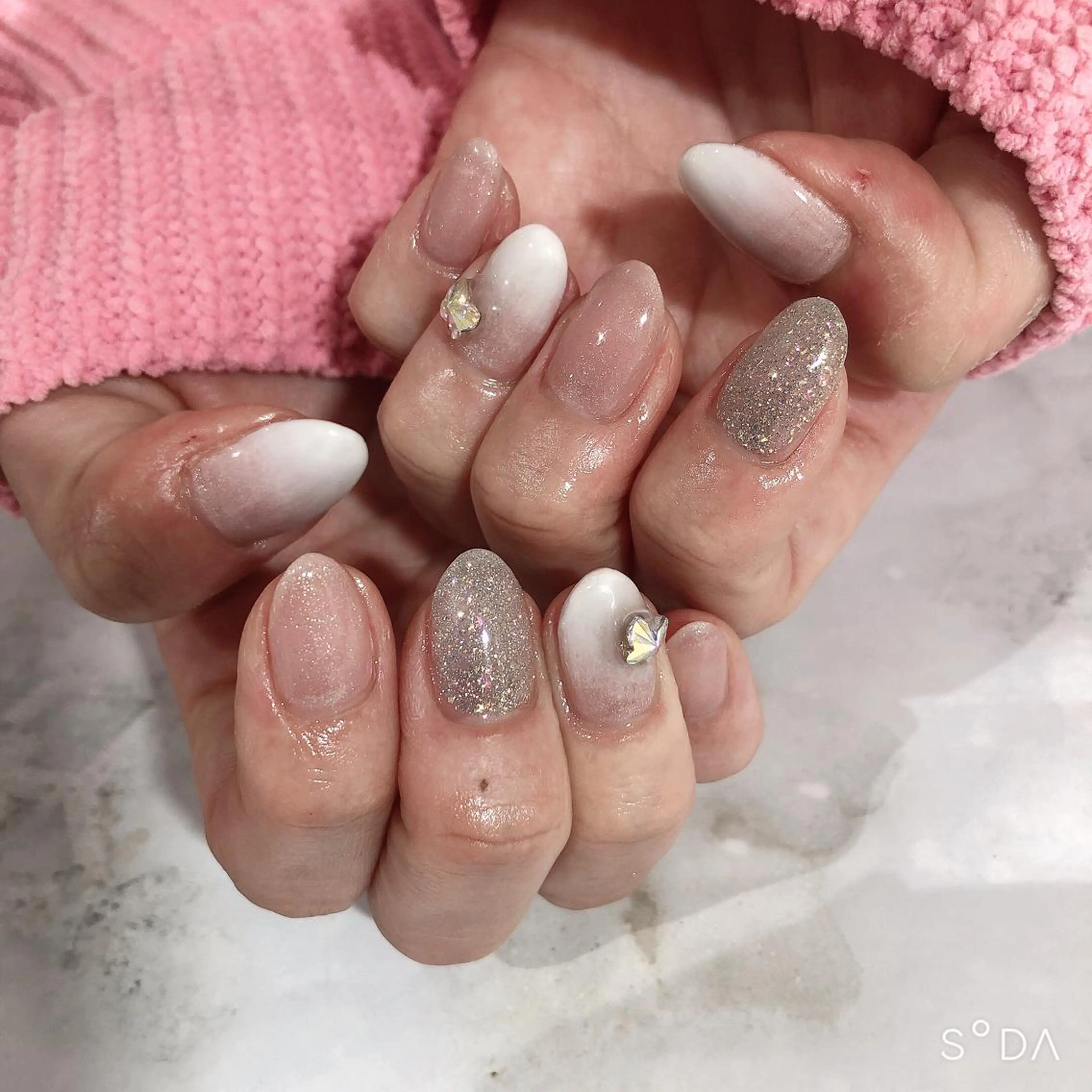 ネイル ハンドネイル 吉野✨ ネイルデザイナー✨のネイルデザイン