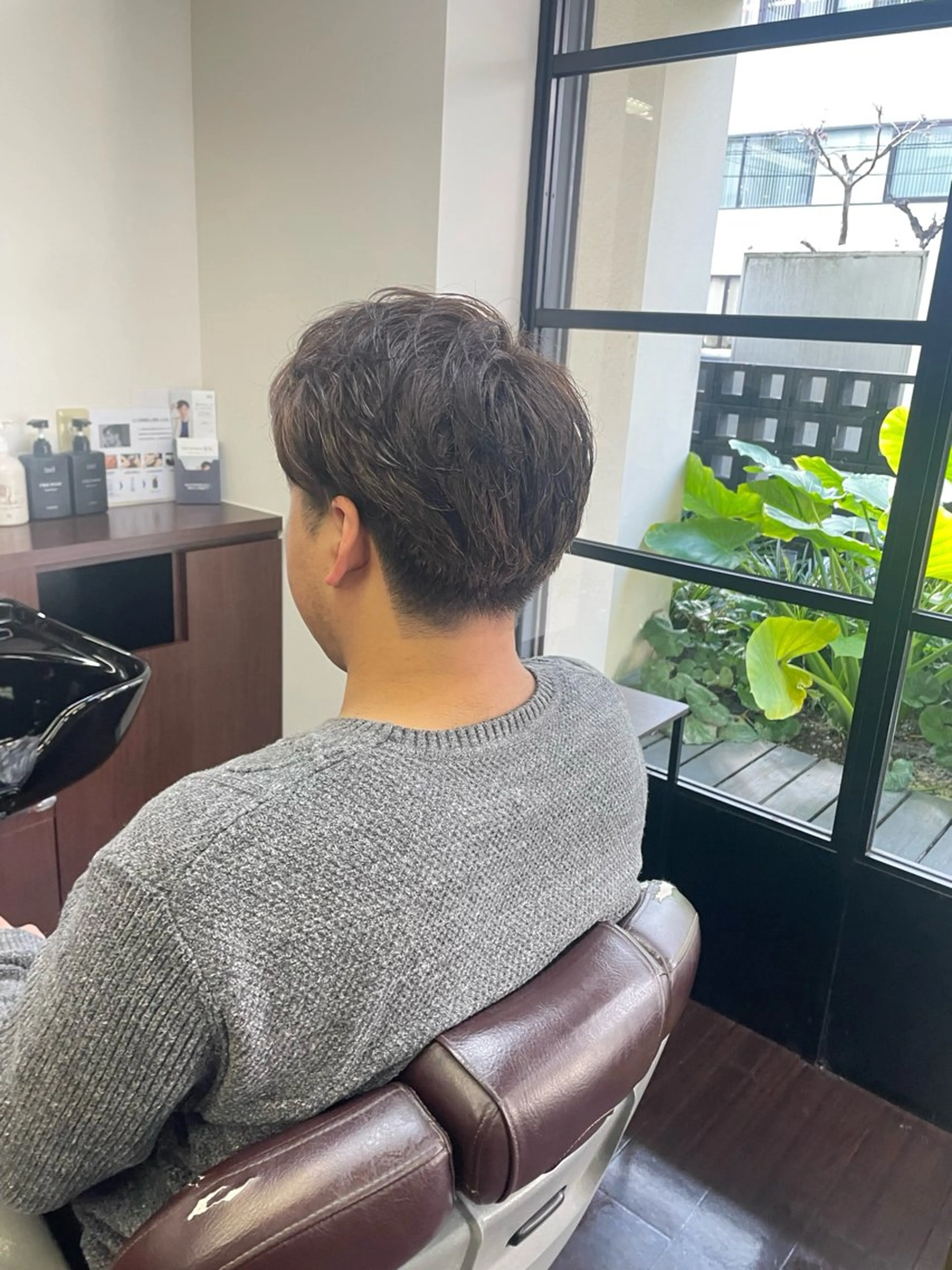 ミディアム 岡本 佳久のヘアスタイル