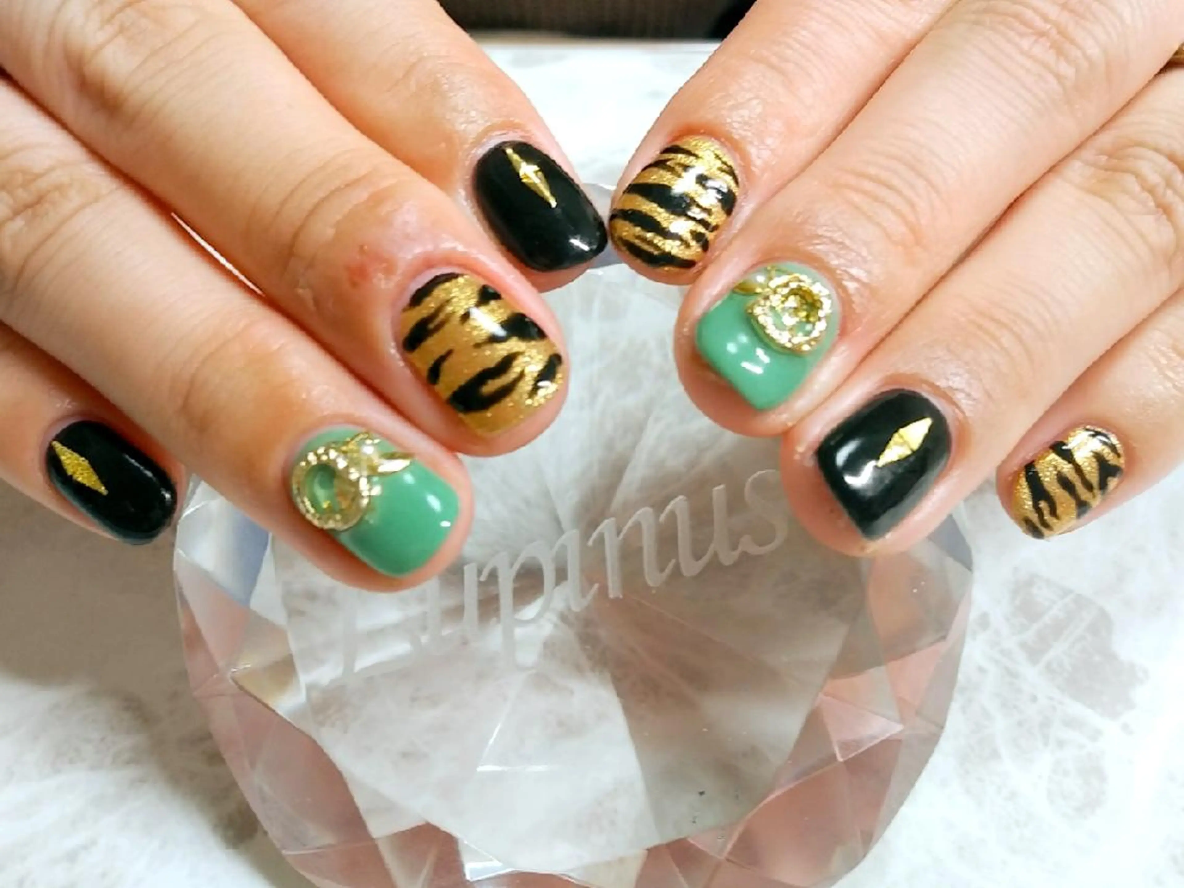 ネイル ハンドネイル フットネイル Lupinus ルピナスのネイルデザイン